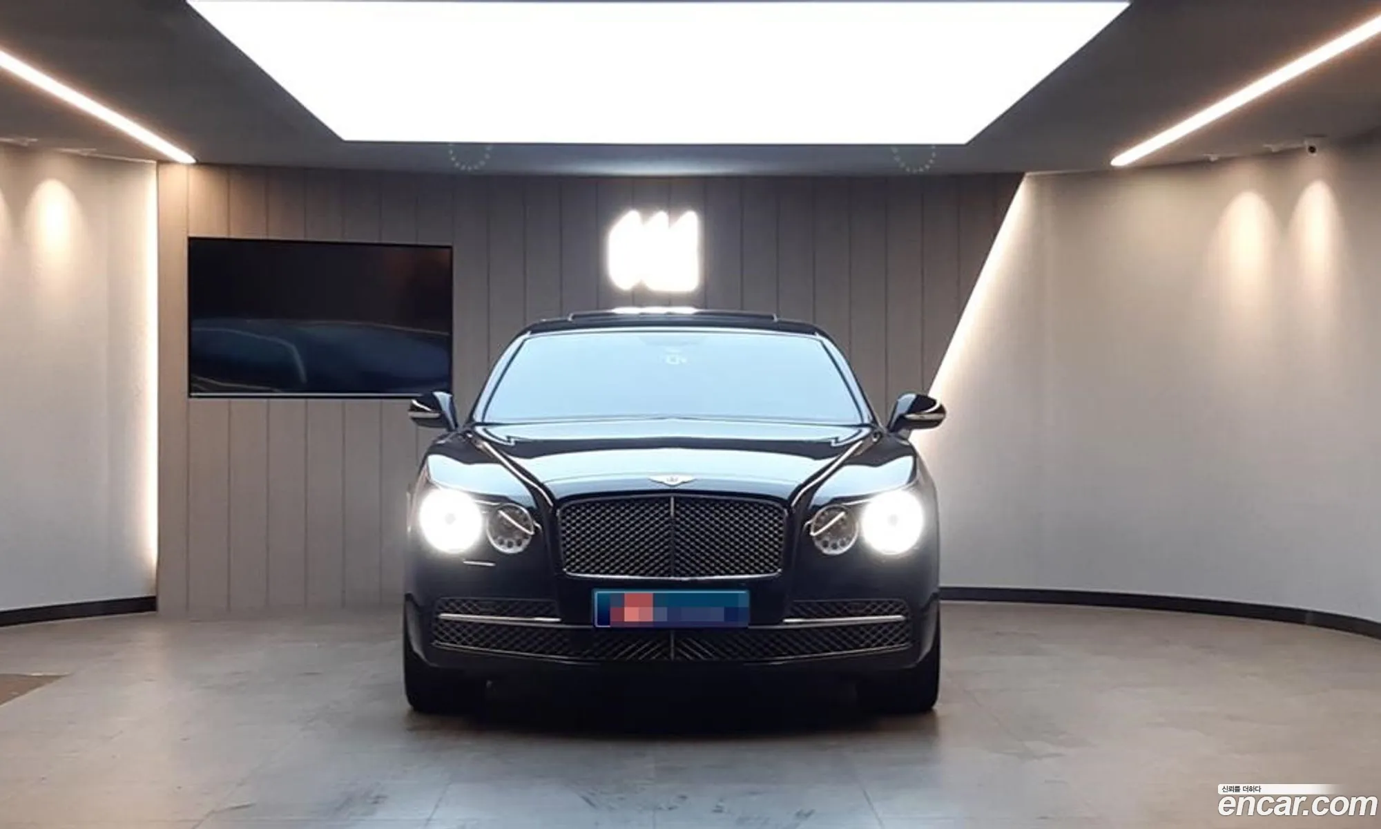 Bentley Flying Spur 60 2014 - фотография 14481832