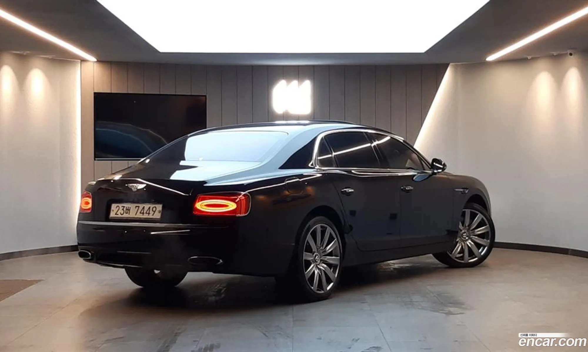 Bentley Flying Spur 60 2014 - фотография 14481834