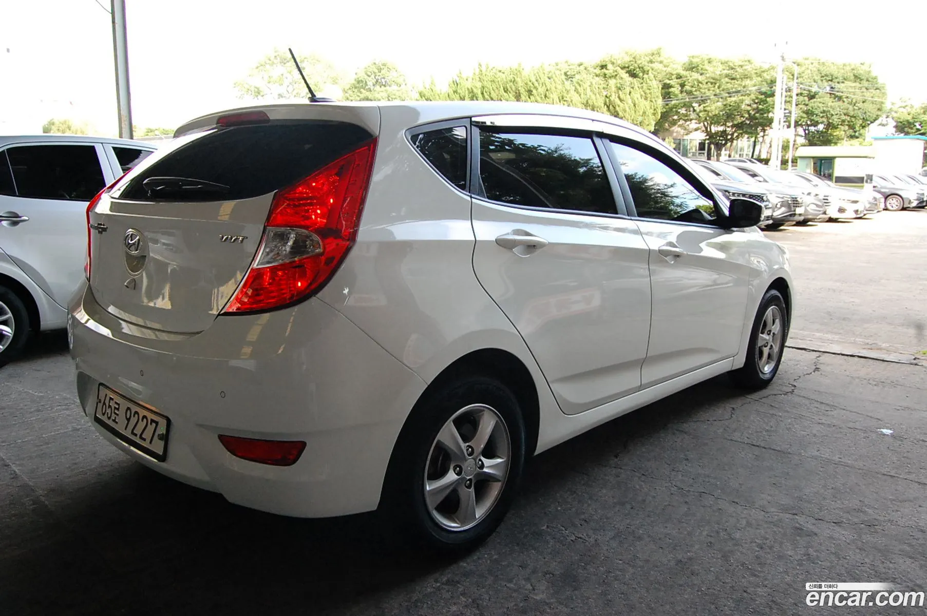 Hyundai Accent New Model Witt 14 Vvt Modern - фотография 18337733