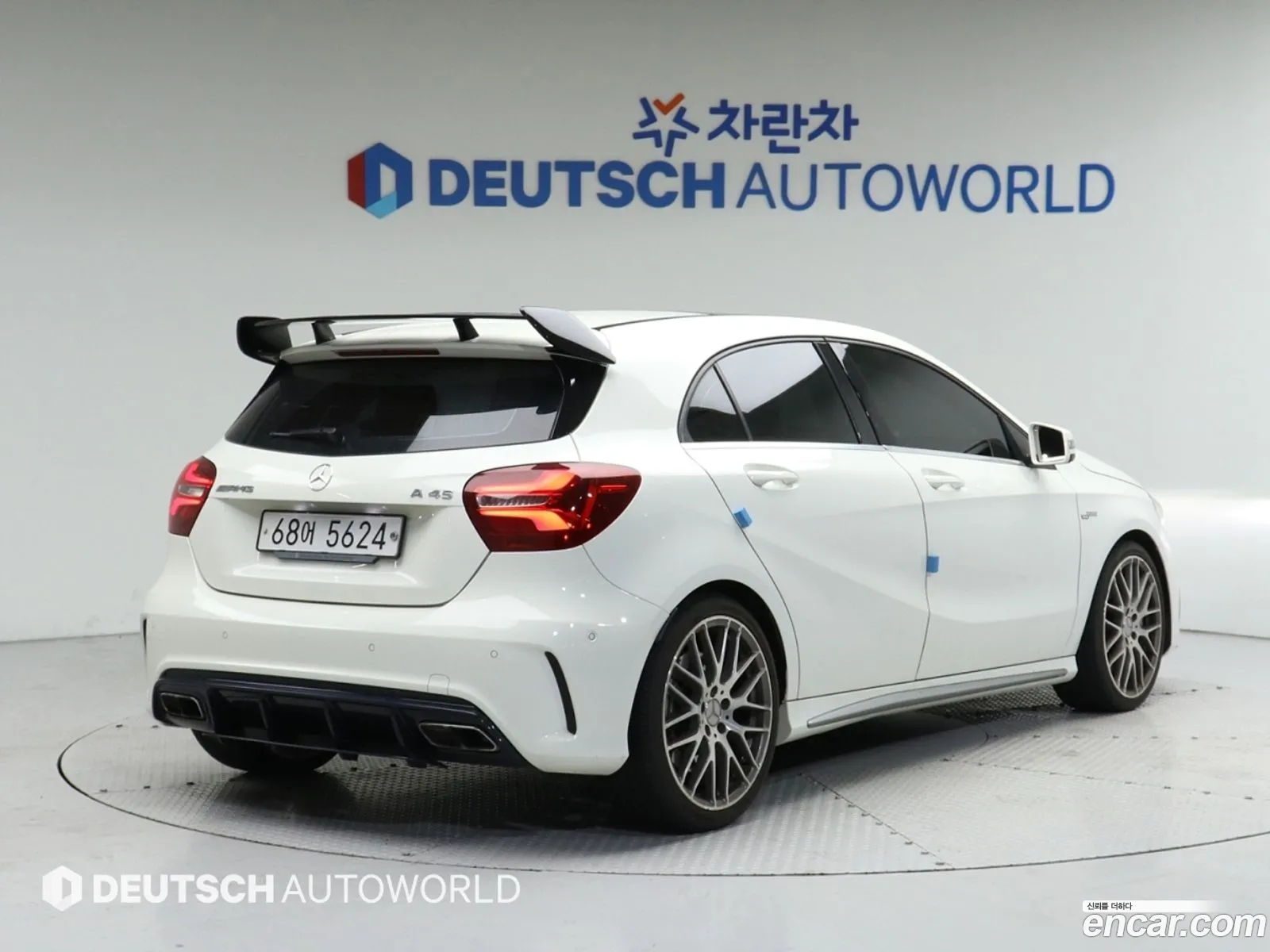 Mercedes-Benz A-Klasse A45 Amg 4Matic 2018 - фотография 14078542