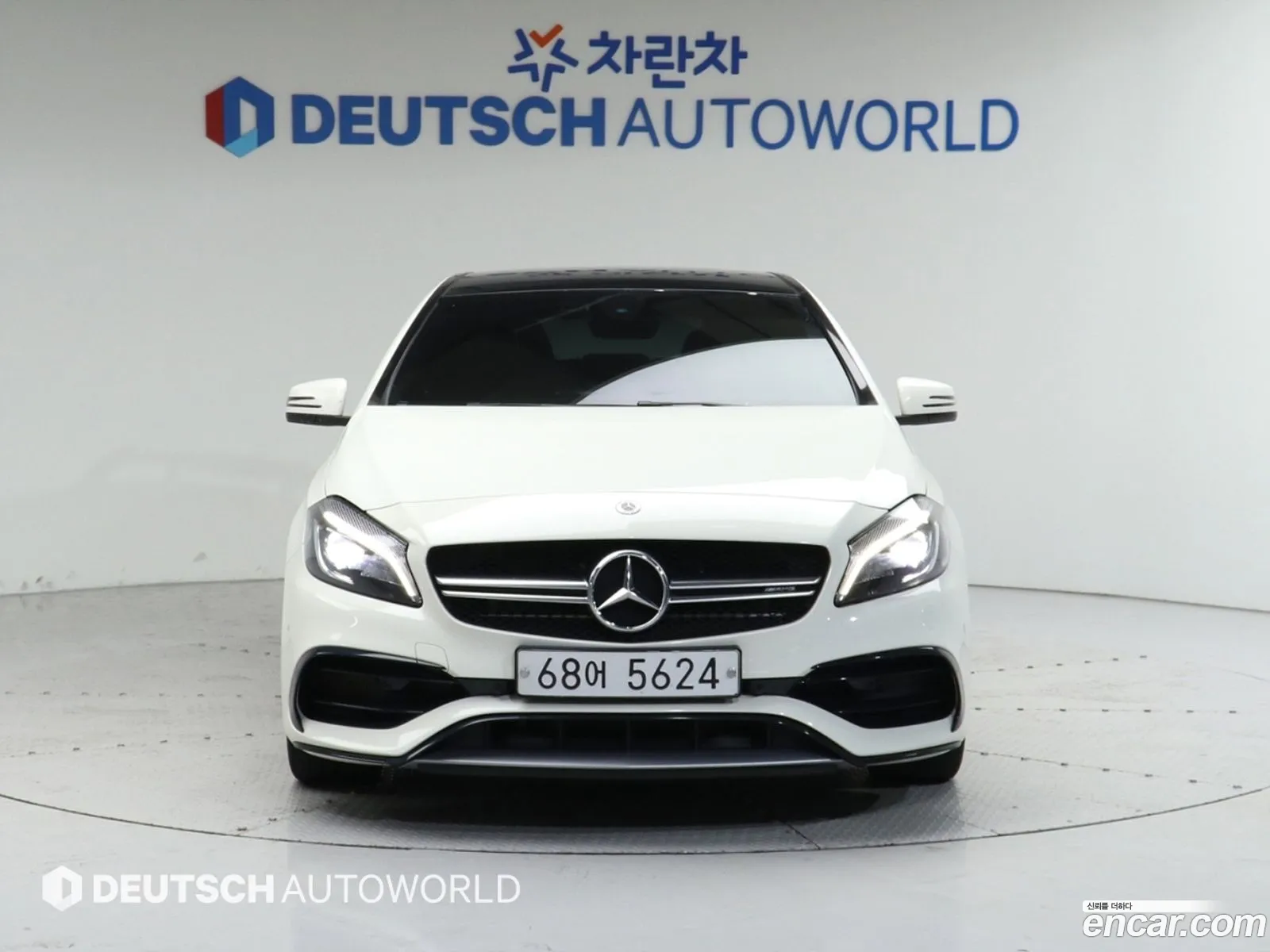 Mercedes-Benz A-Klasse A45 Amg 4Matic 2018 - фотография 14078543