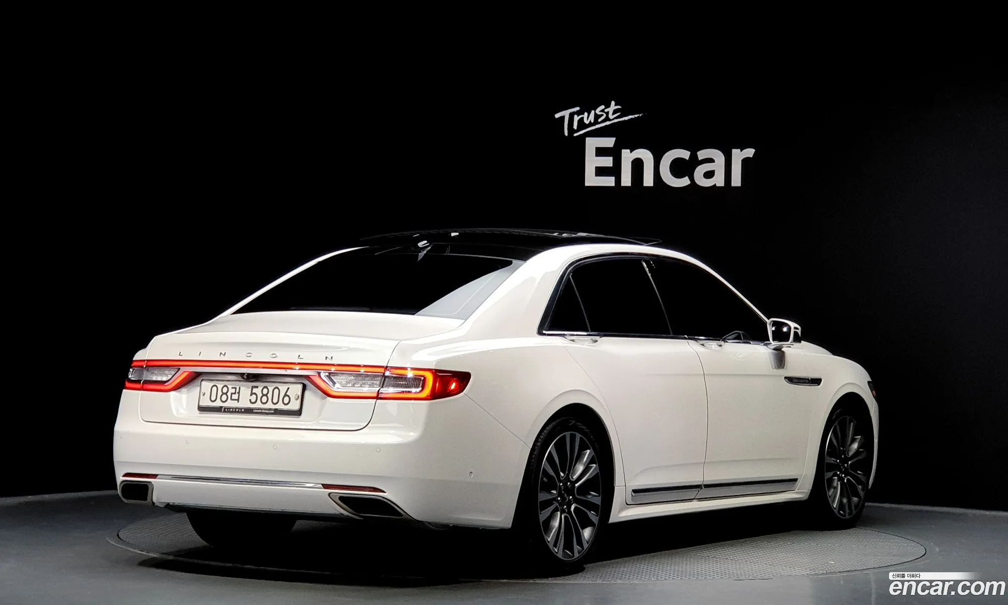 Lincoln Continental X 30 Awd 2018 - фотография 3738277