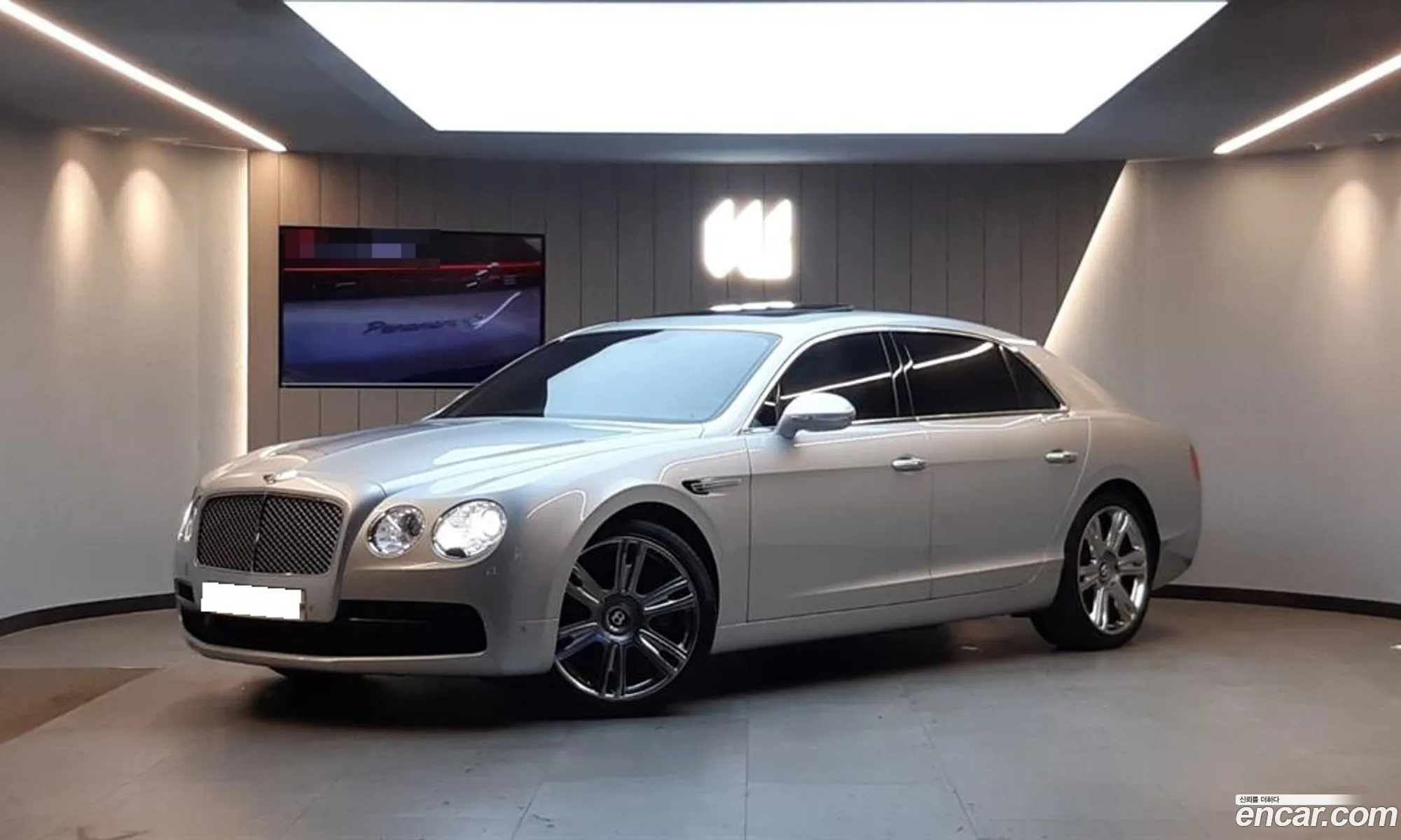 Bentley Flying Spur 40 2015 - фотография 14481805
