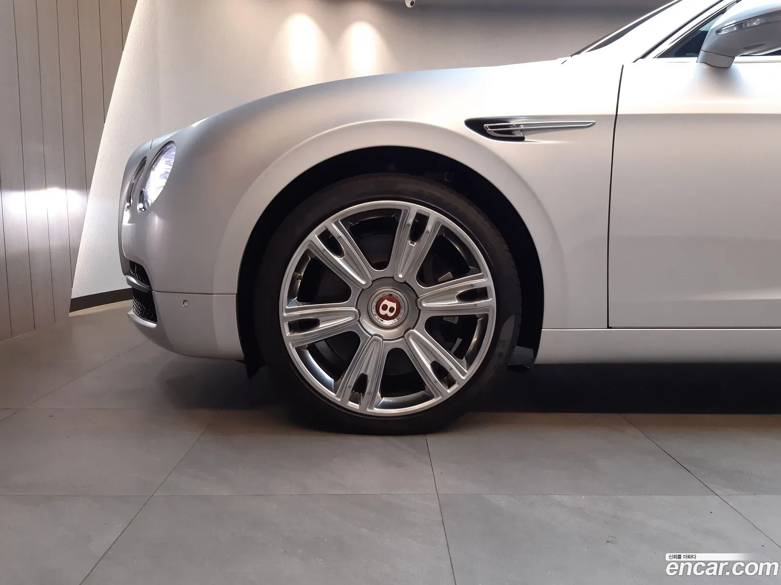Bentley Flying Spur 40 2015 - фотография 14481810