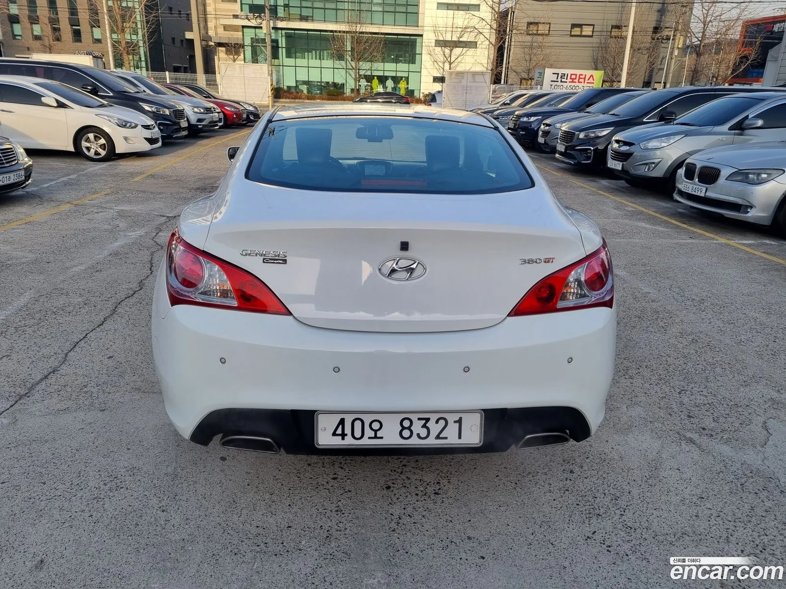 Hyundai Genesis I 200 Turbo R 2009 - фотография 18121065