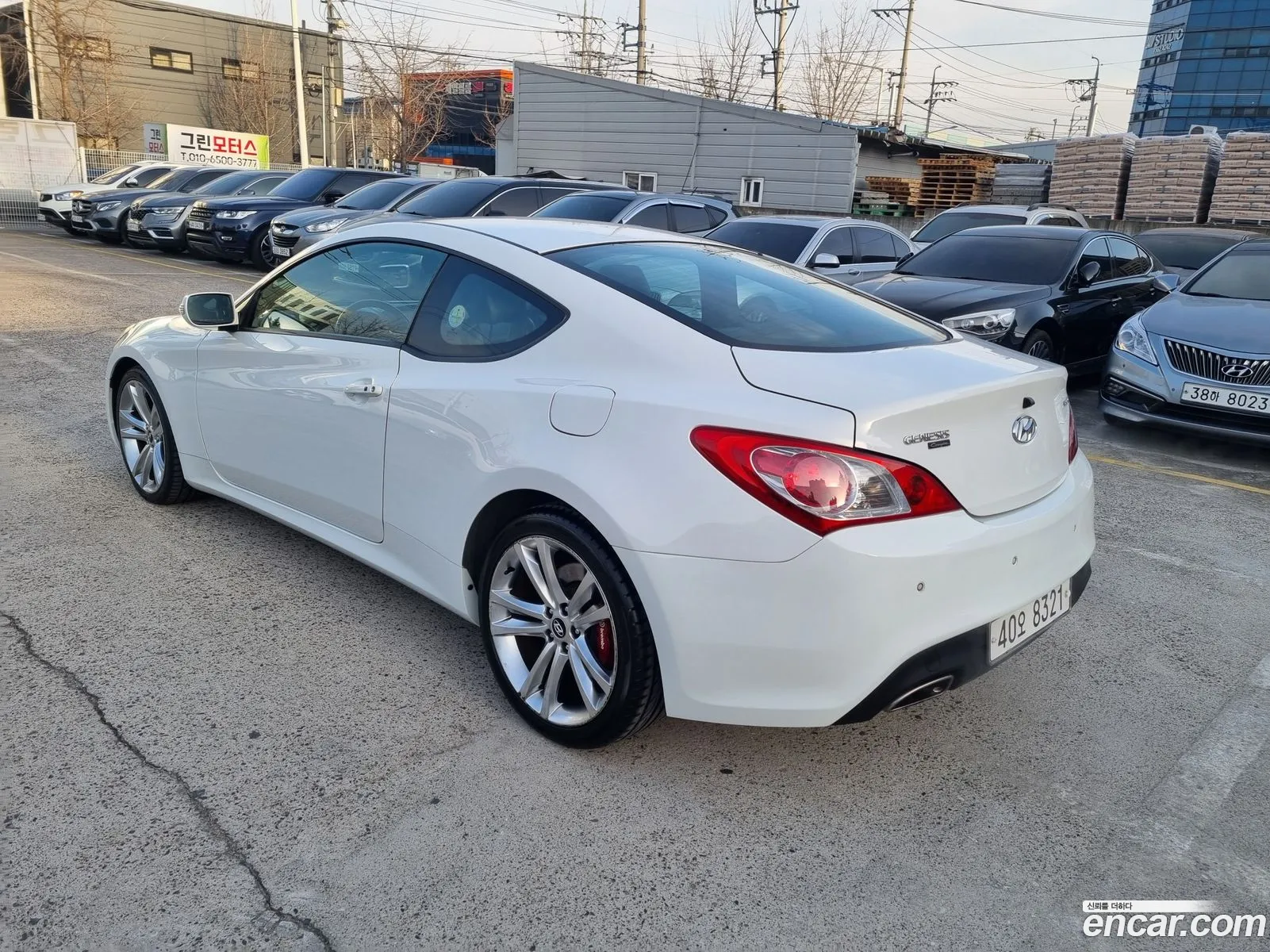Hyundai Genesis I 200 Turbo R 2009 - фотография 18121069