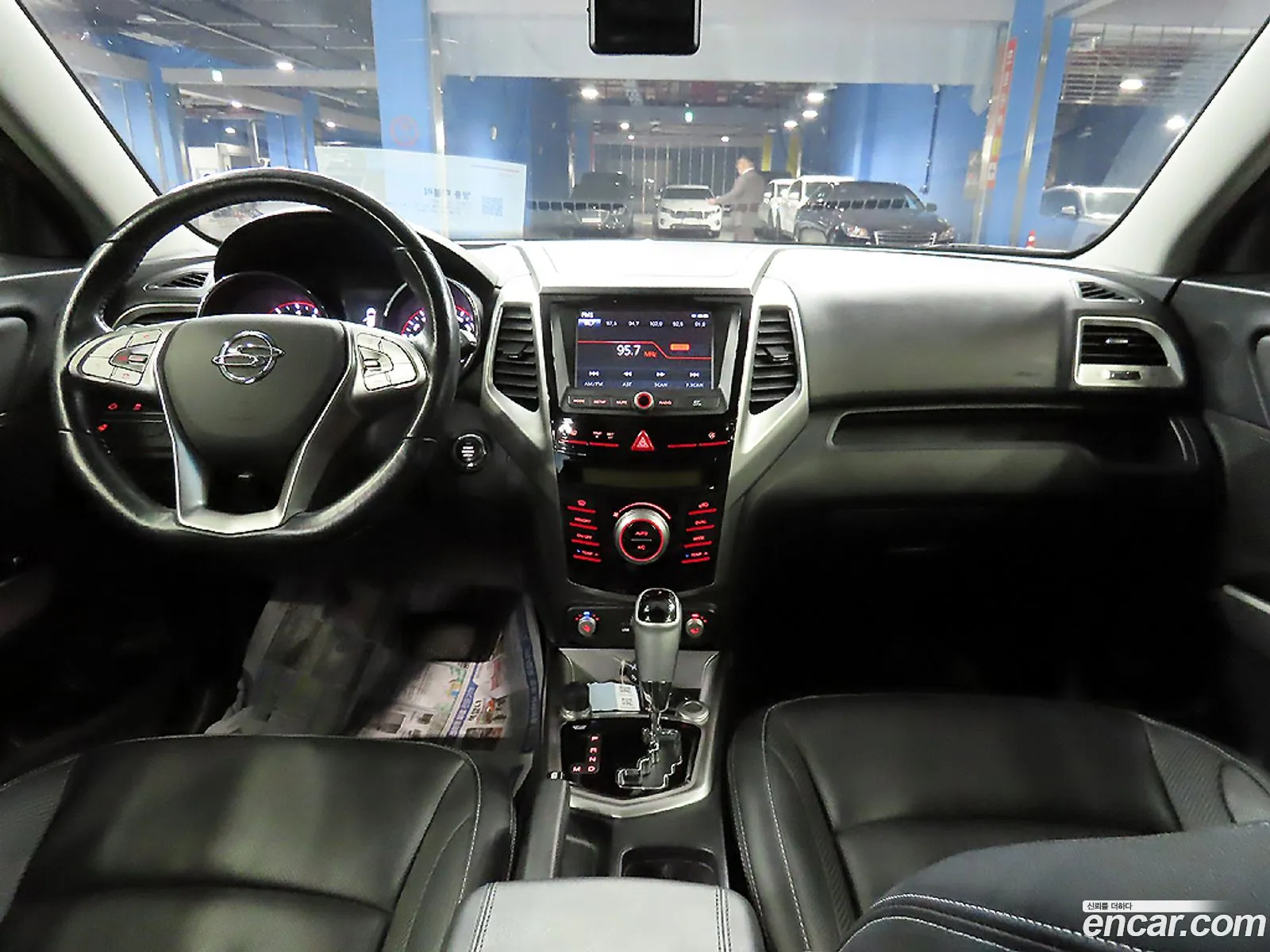 Ssangyong Tivoli Tivoli Lx 2Wd 2015 - фотография 14952962