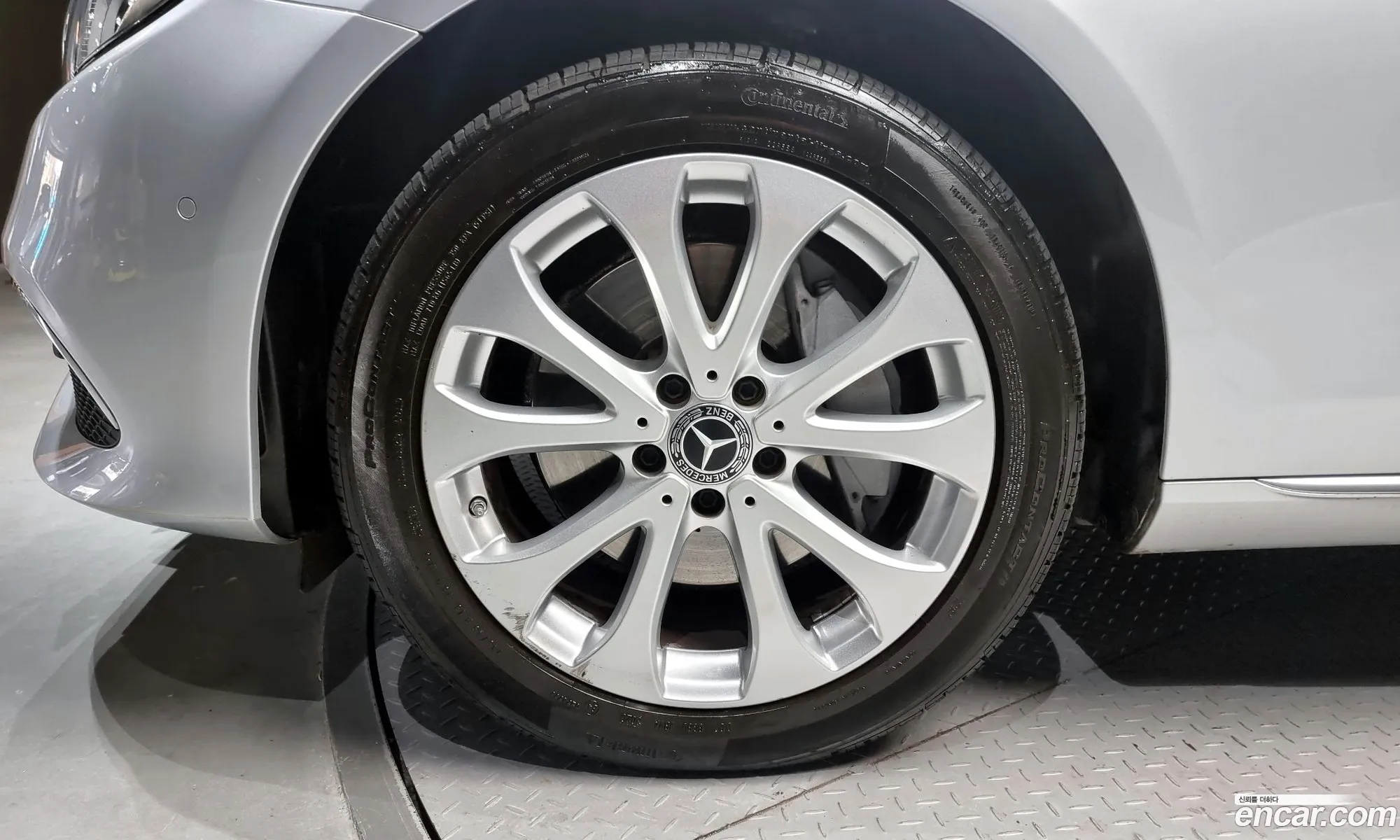 Mercedes-Benz E-Klasse V W213 S213 C238 E300 4Matic Exclusive Standard 2018 - фотография 18952556