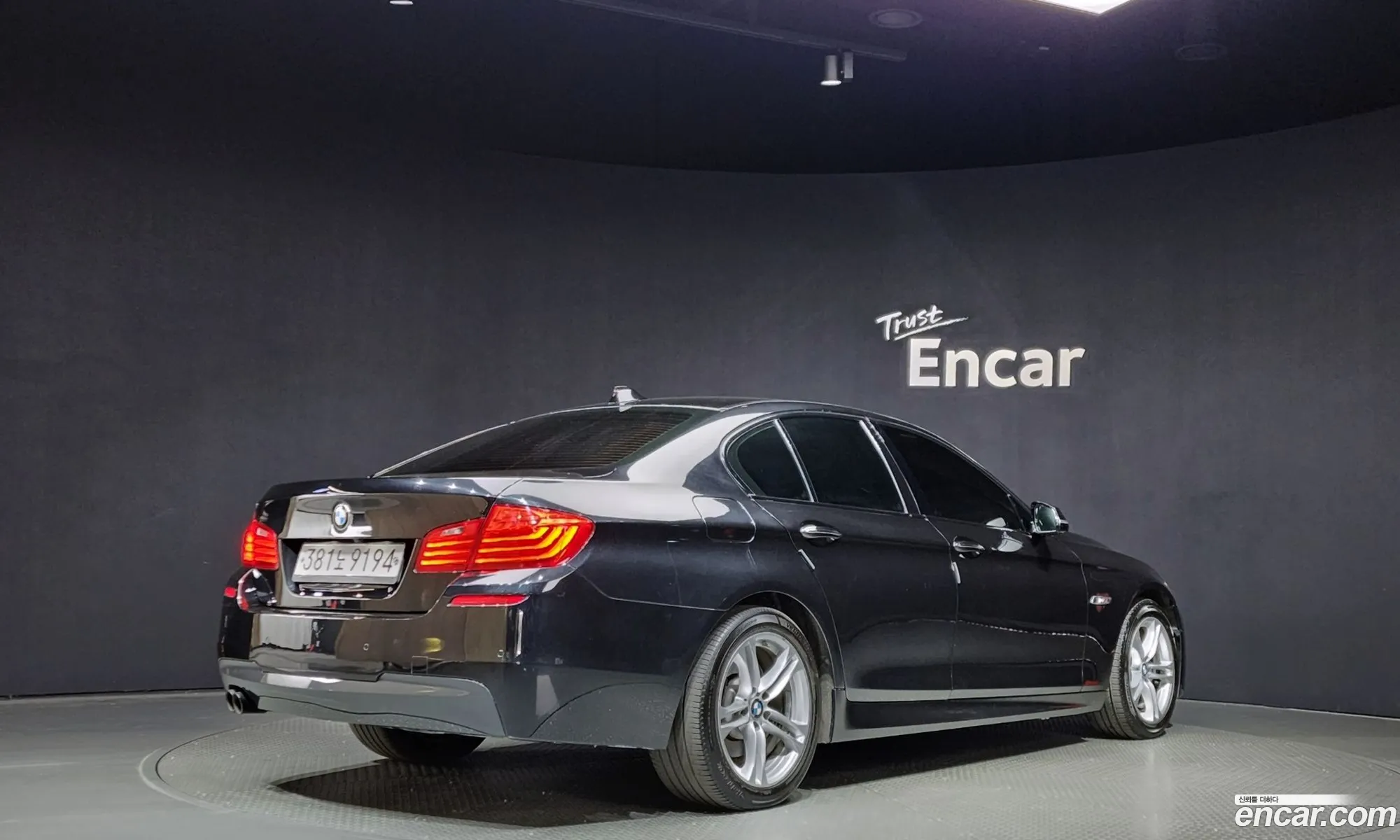 BMW 5 Series F10 520D M Aerodynamics - фотография 56123