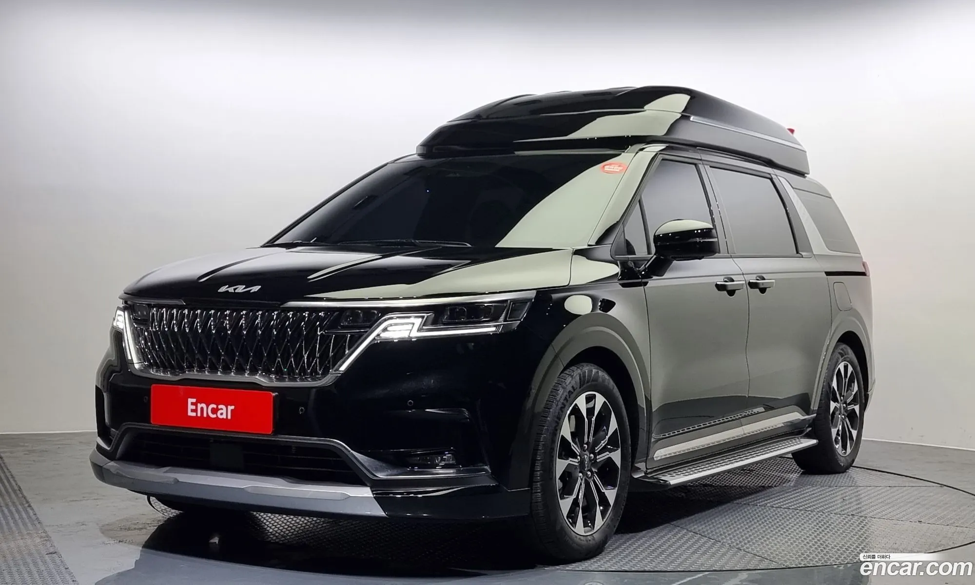 Kia Carnival Gasoline 9-Seater High Limousine 2023 - фотография 12550876