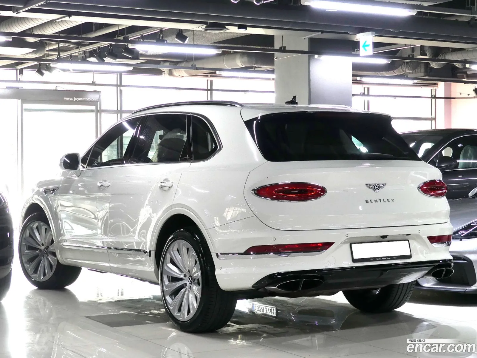 Bentley Bentayga I 40 V8 2021 - фотография 4169615