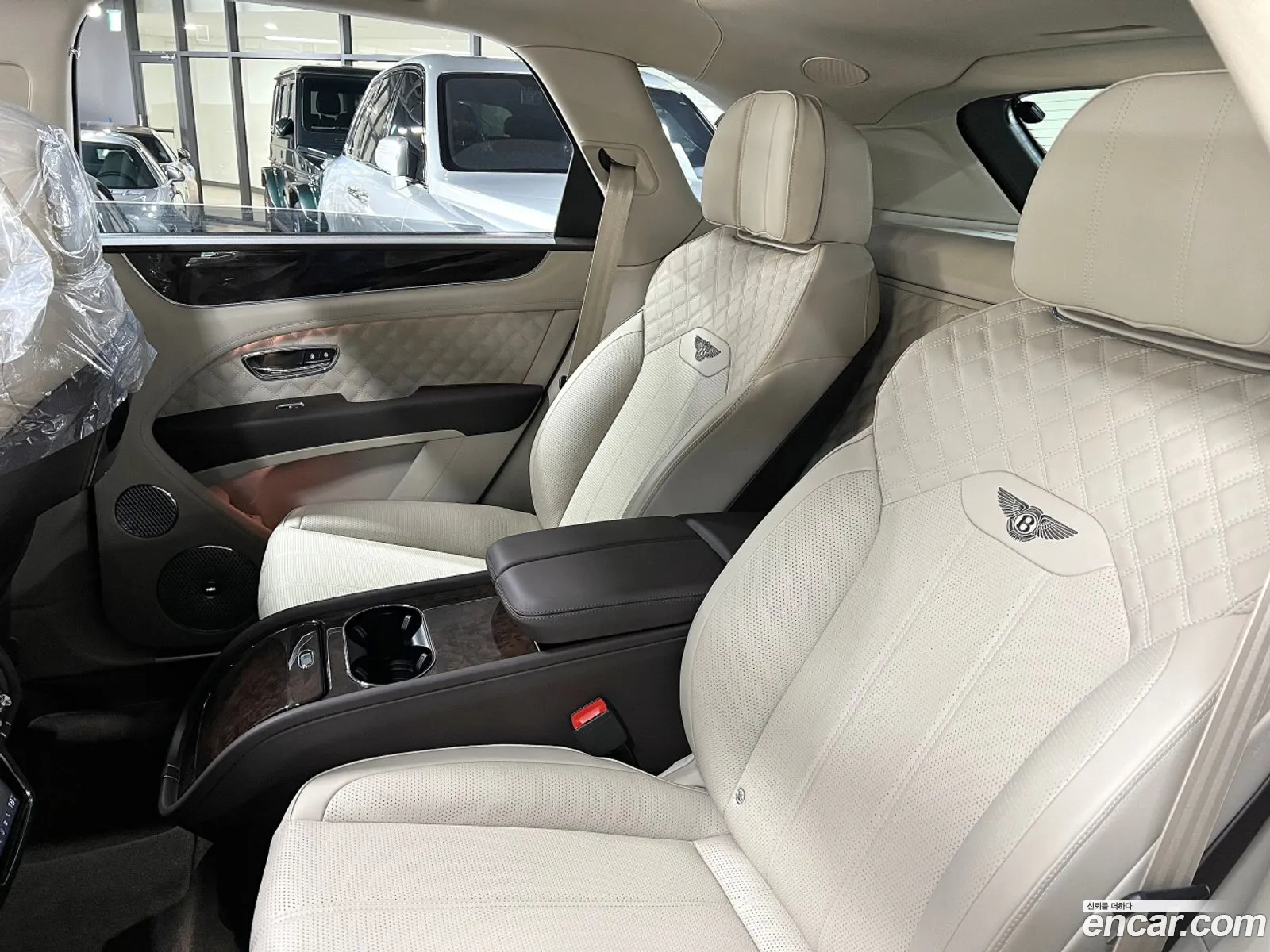 Bentley Bentayga I 40 V8 2021 - фотография 4169617