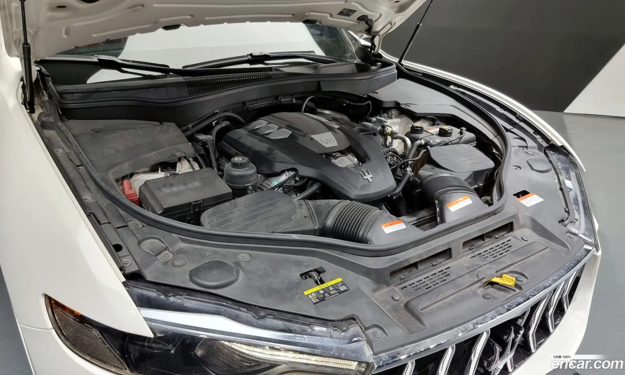 Maserati Levante I 30 Awd Sports 2017 - фотография 12529803