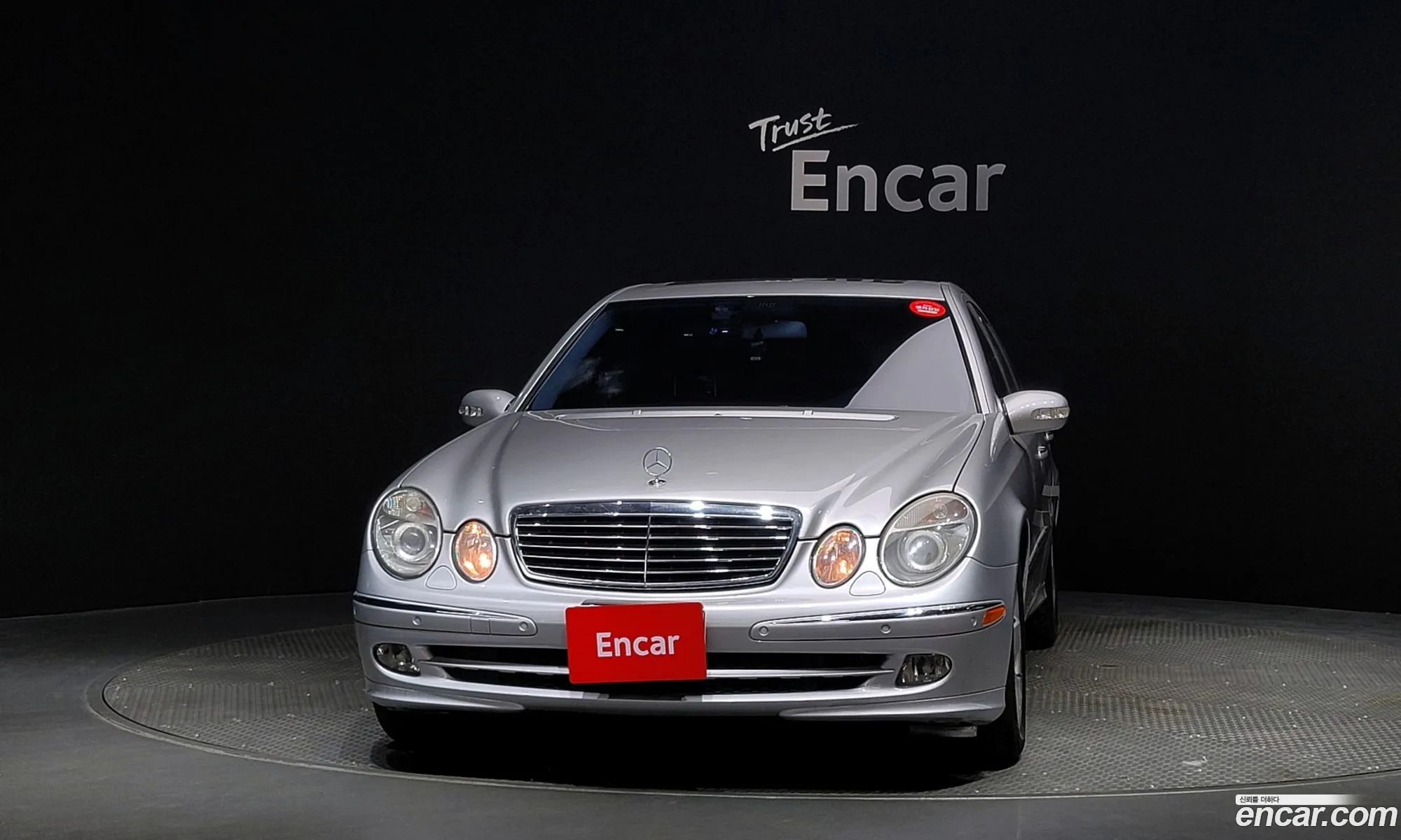 Benz E-Class W211 E200K - фотография 12070624