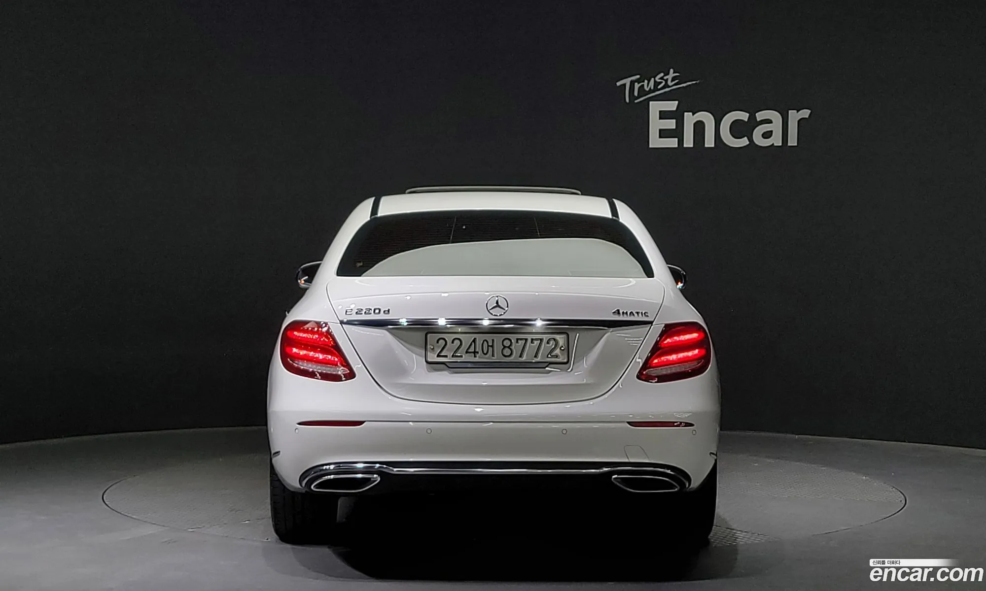Mercedes-Benz E-Klasse V W213 S213 C238 E220D 4Matic Exclusive 2019 - фотография 12600663