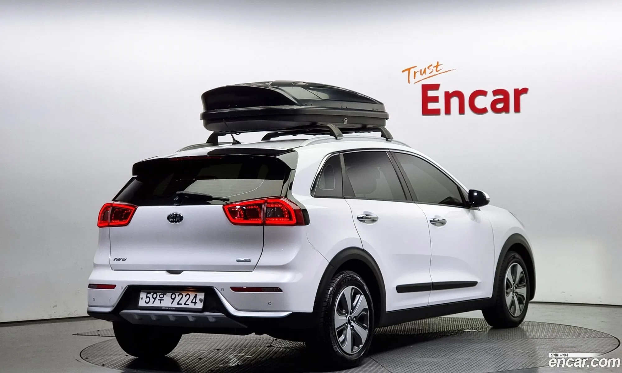Kia Niro I Prestige 2018 - фотография 11744385