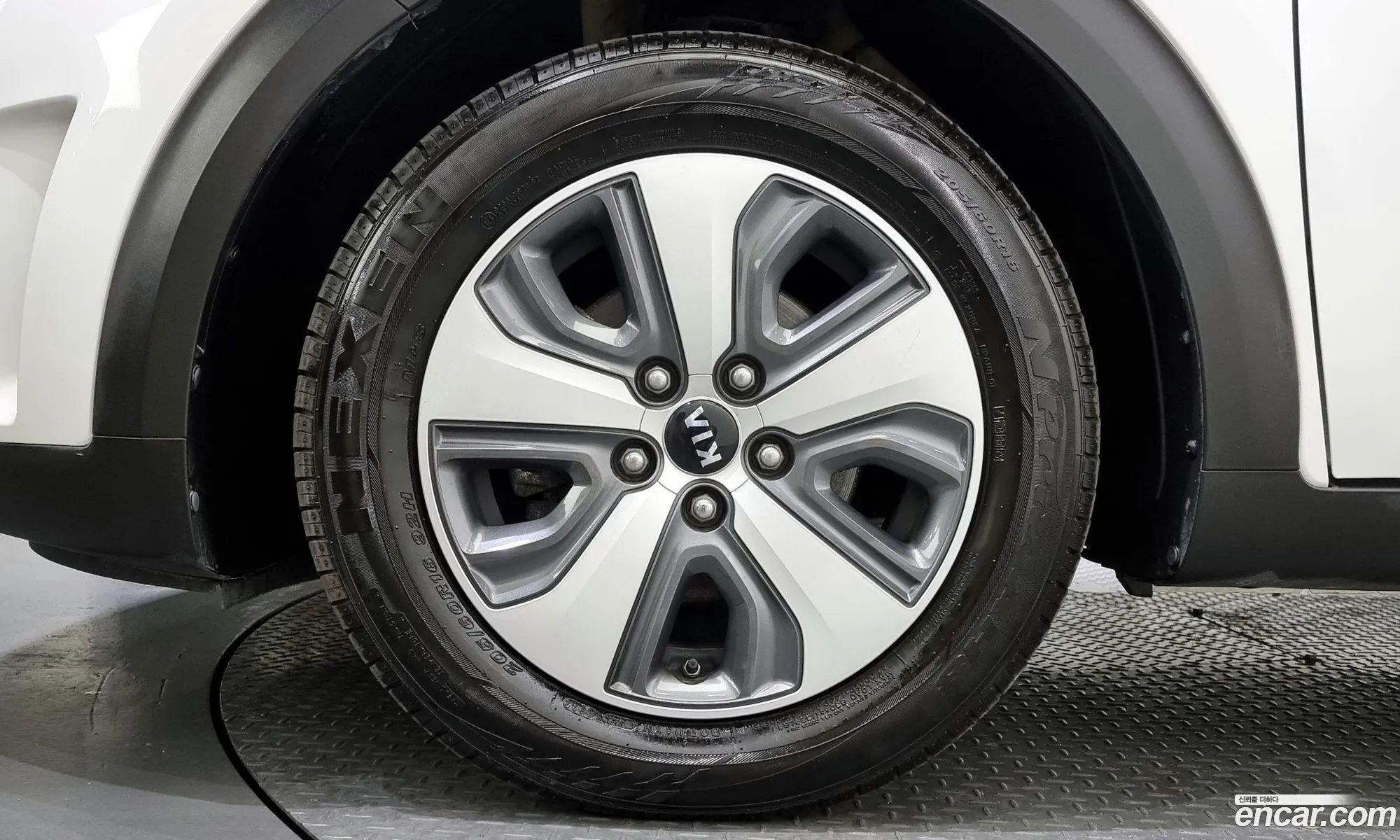 Kia Niro I Prestige 2018 - фотография 11744388