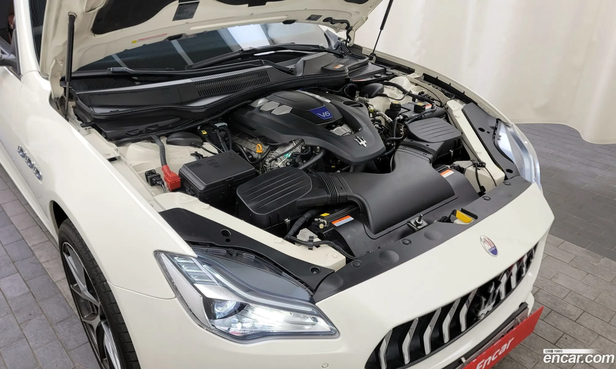 Maserati Quattroporte Vi S Q4 30 V6 2018 - фотография 12616006