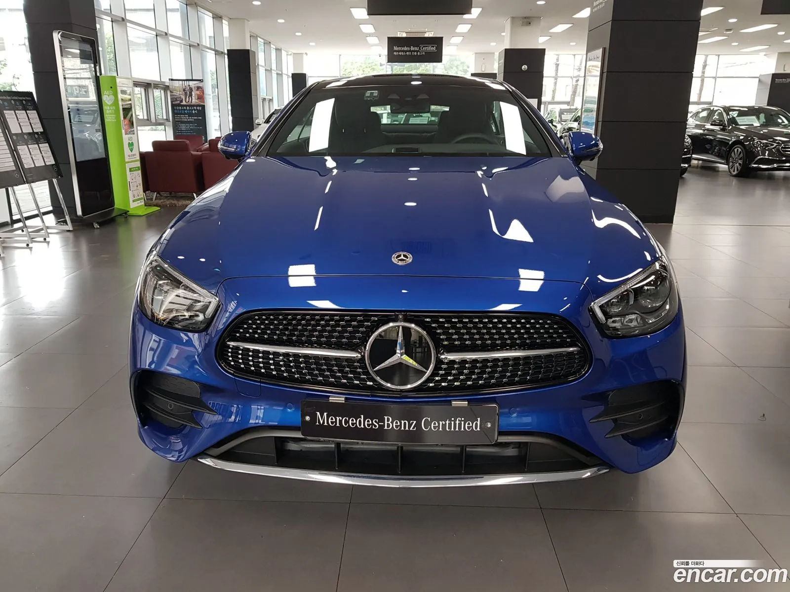 Mercedes-Benz E-Klasse E300D 4Matic Coupe 2023 - фотография 13534564