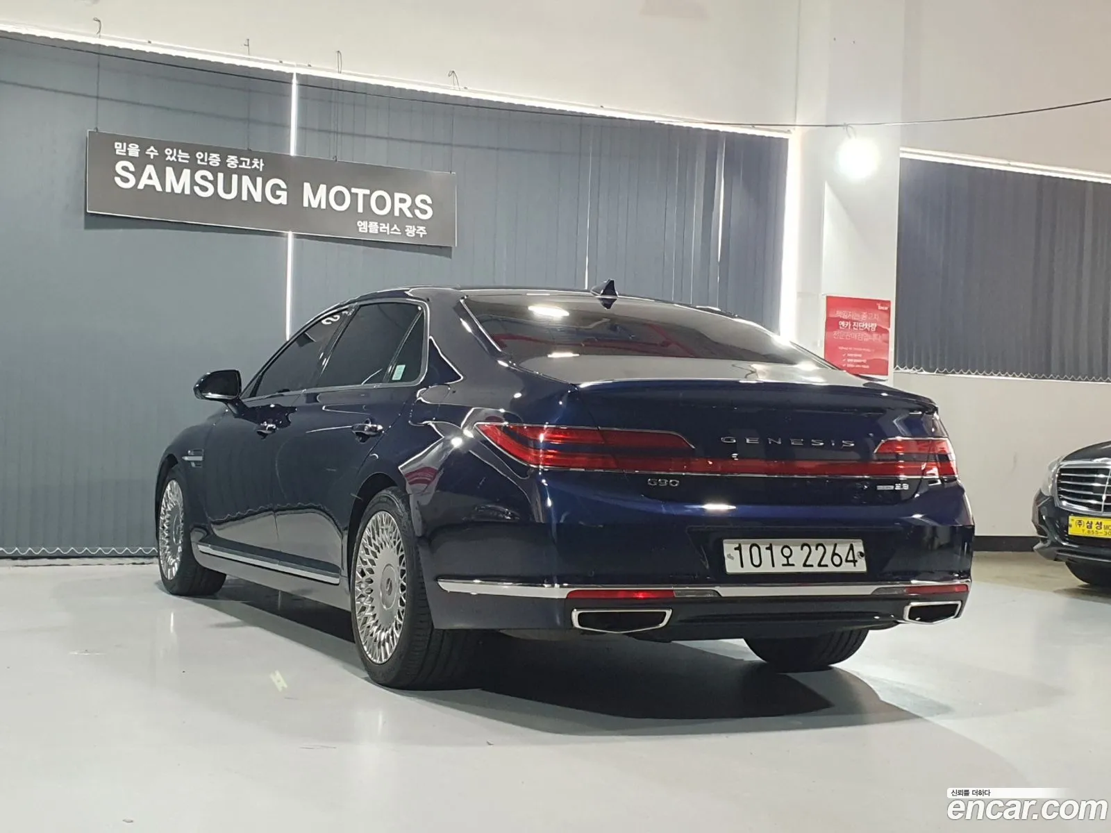 Genesis G90 I 38 Awd 2020 - фотография 15264417