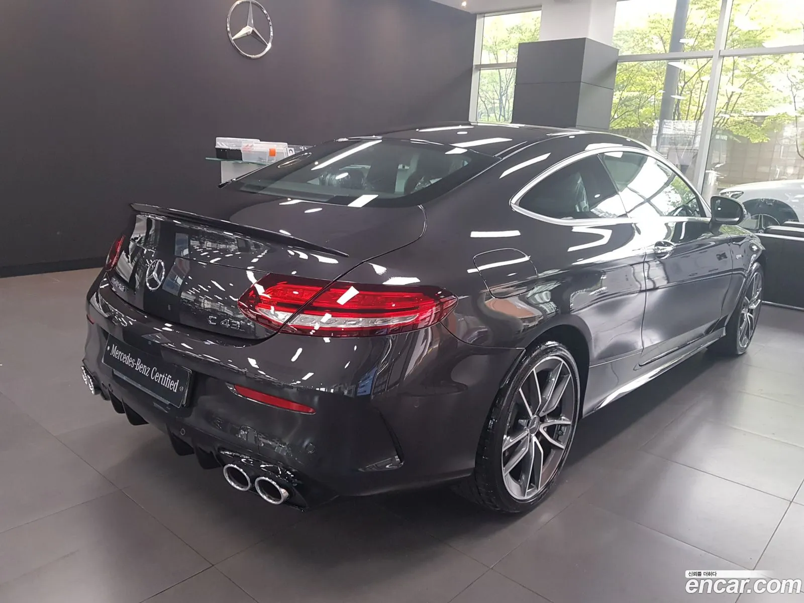 Mercedes-Benz C-Klasse C43 Amg 4Matic Coupe 2023 - фотография 13535817