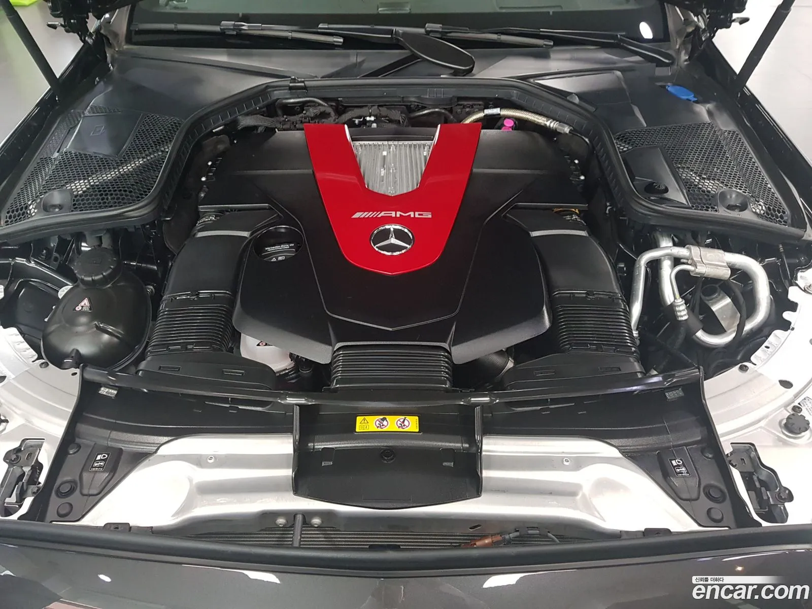 Mercedes-Benz C-Klasse C43 Amg 4Matic Coupe 2023 - фотография 13535821