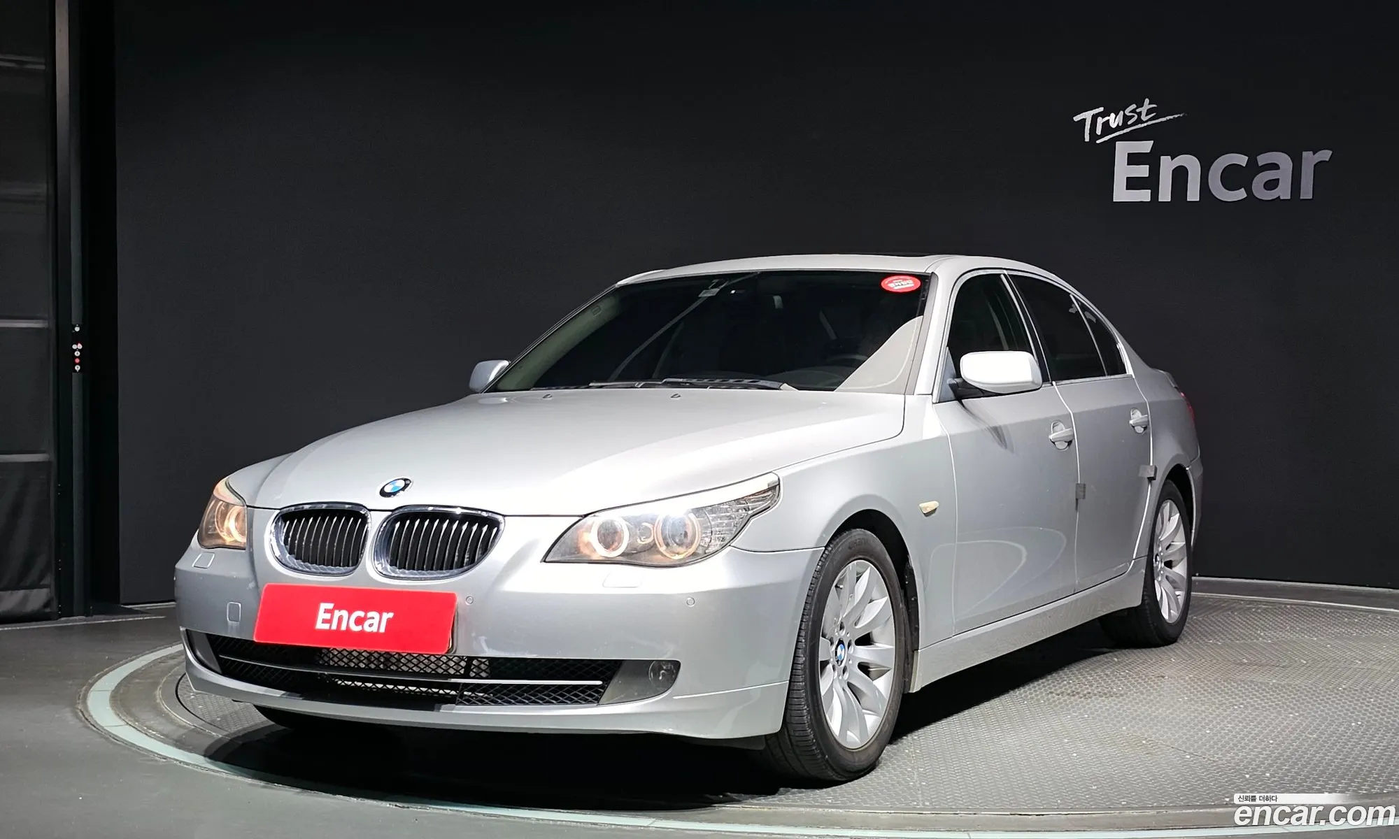 BMW 5Er 528I Sedan 2009 - фотография 13131142