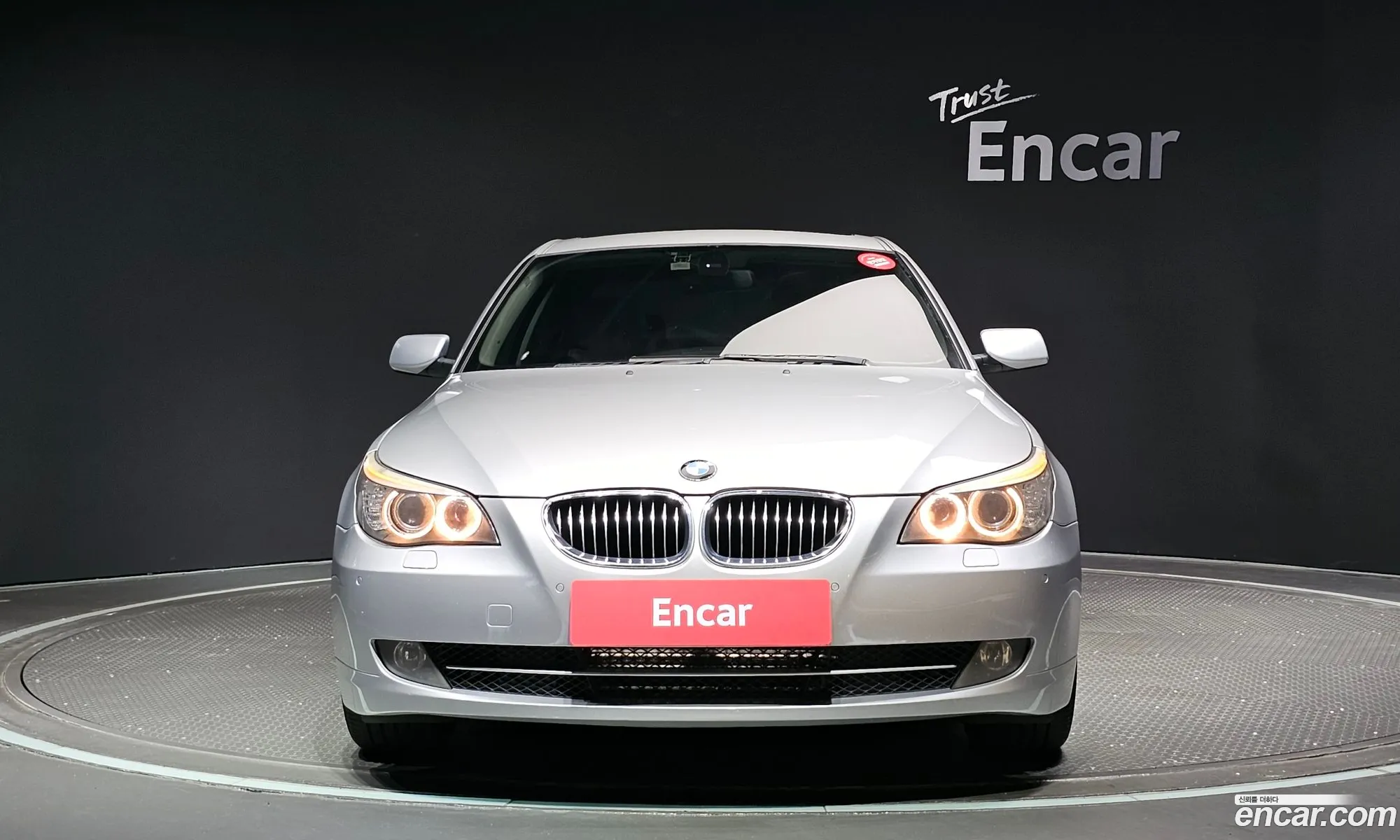 BMW 5Er 528I Sedan 2009 - фотография 13131144