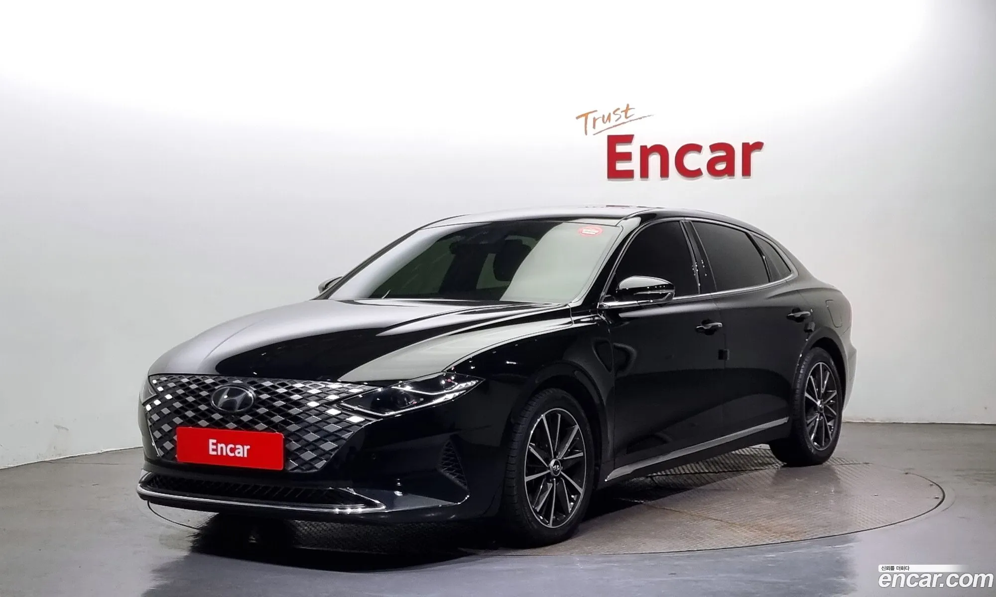 Hyundai Grandeur Vi 33 2020 - фотография 17259159