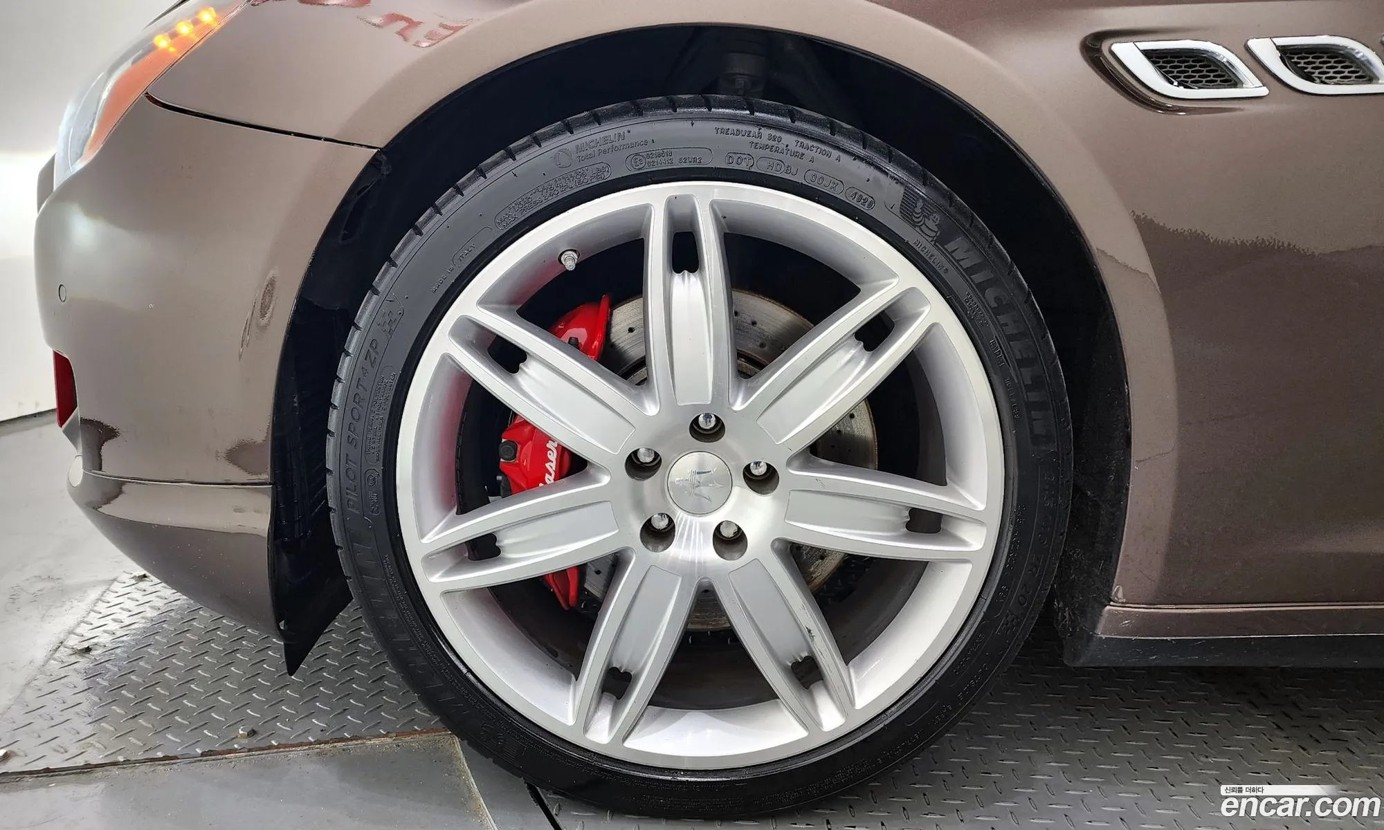 Maserati Quattroporte Vi S Q4 30 V6 2014 - фотография 3695781