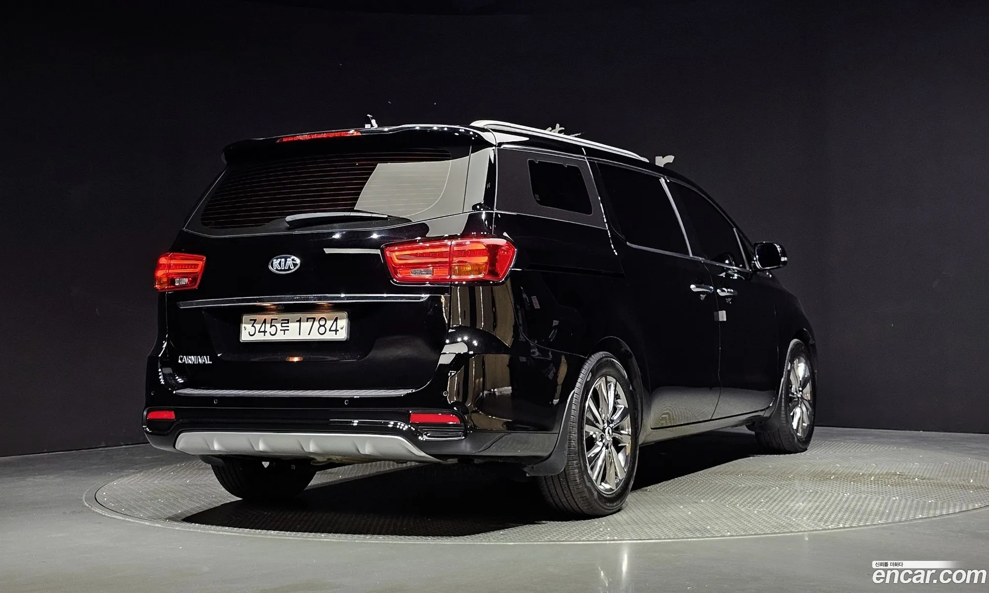 Kia Carnival Iii 9-Seater Prestige 2019 - фотография 11216189