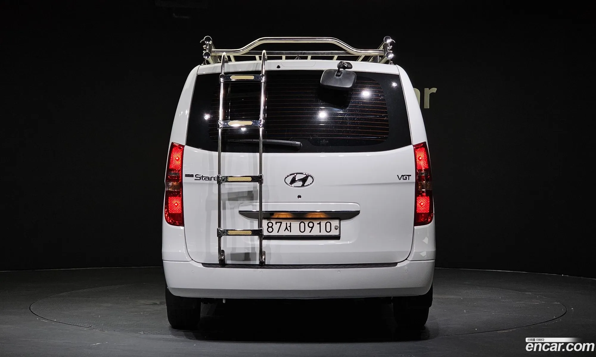 Hyundai Starex 5 Seater Van 2021 - фотография 12521479