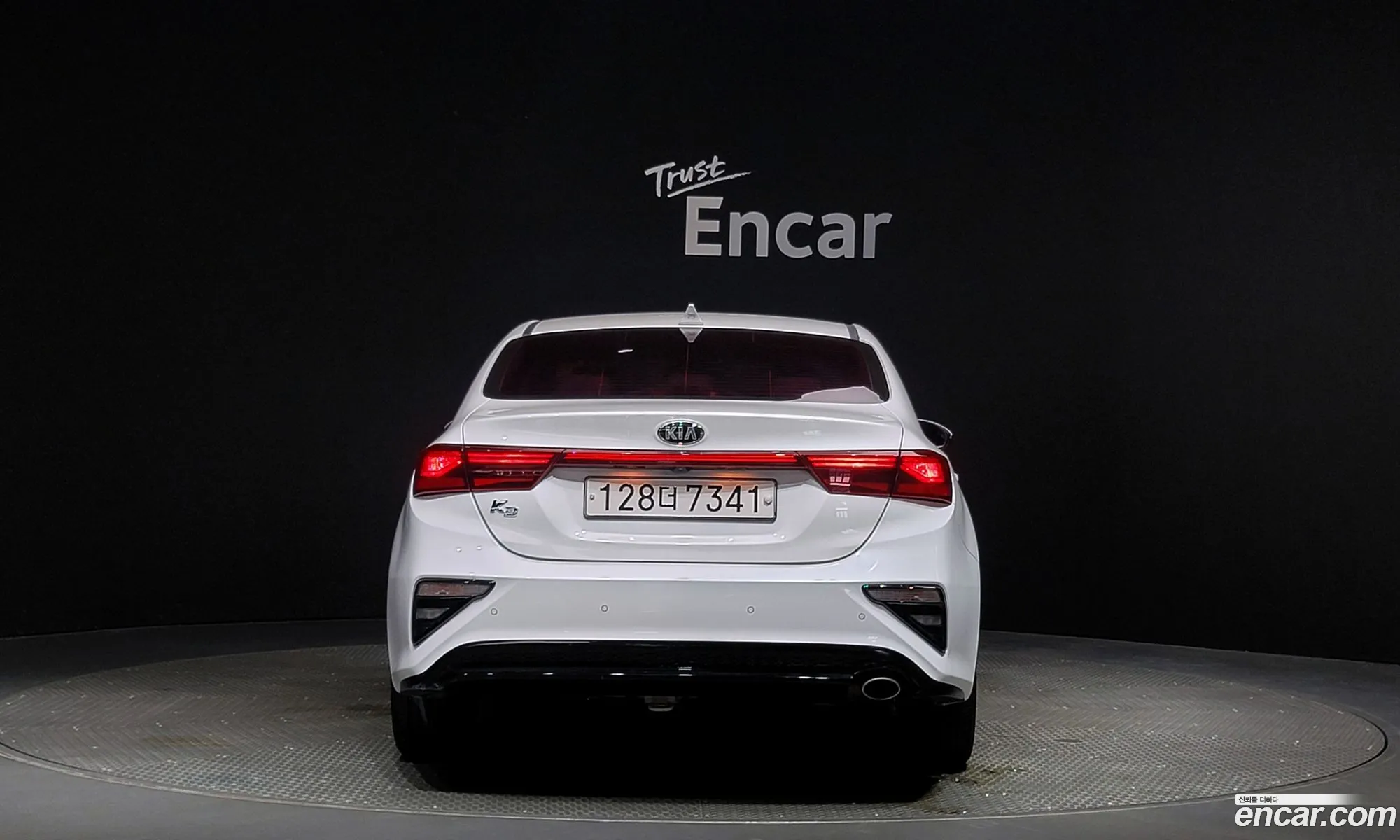 Kia K3 Prestige 2019 - фотография 11226280