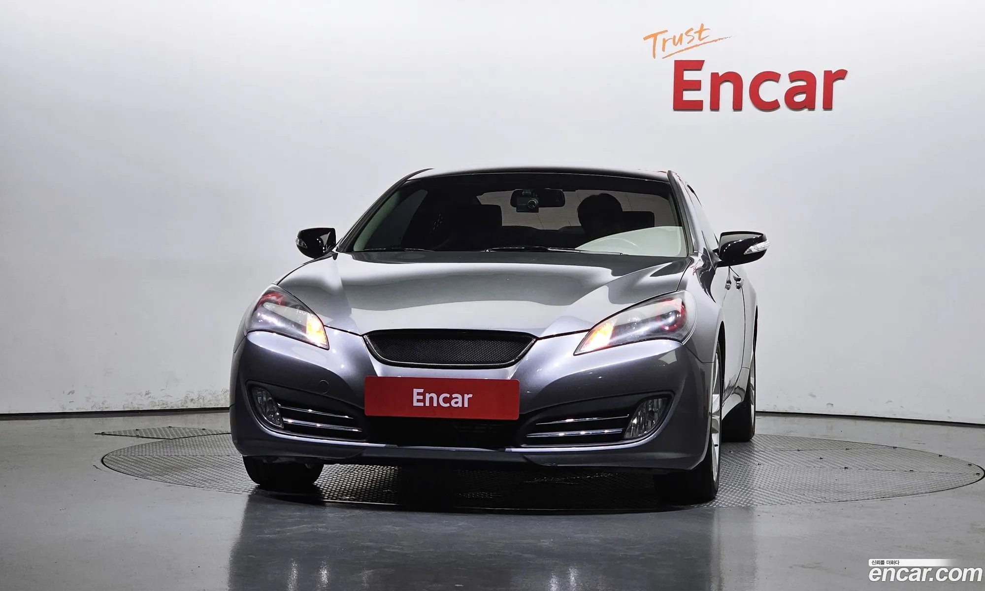 Hyundai Genesis I 200 Turbo D 2010 - фотография 16007856