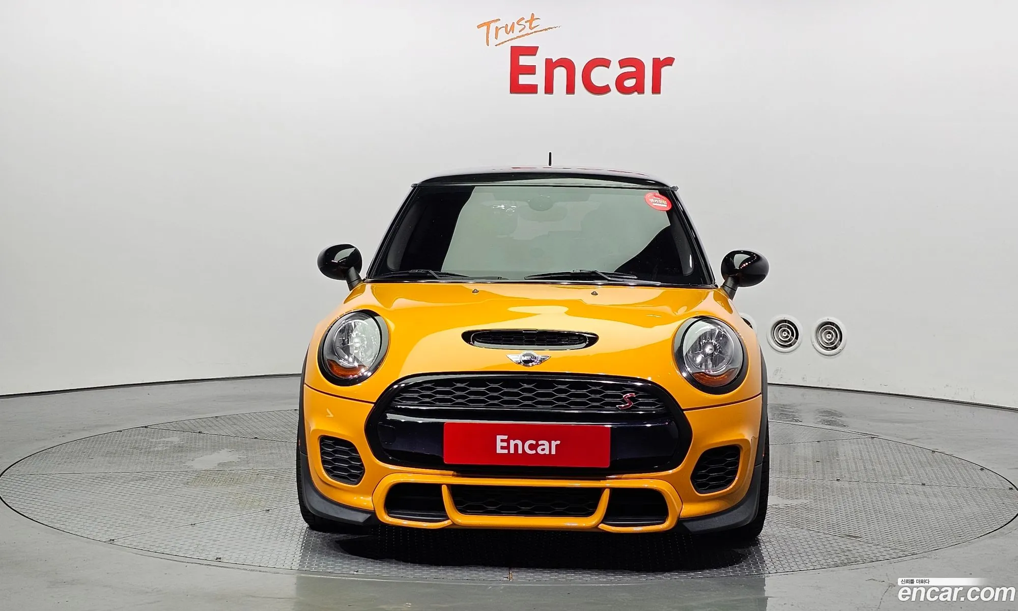 Mini Cooper Basic Type 2015 - фотография 4455030