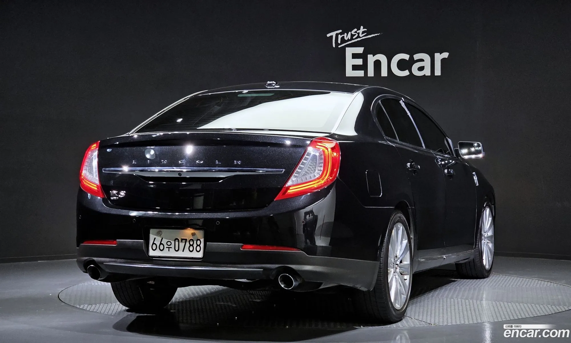 Lincoln Mks I 35 Awd 2015 - фотография 14411664