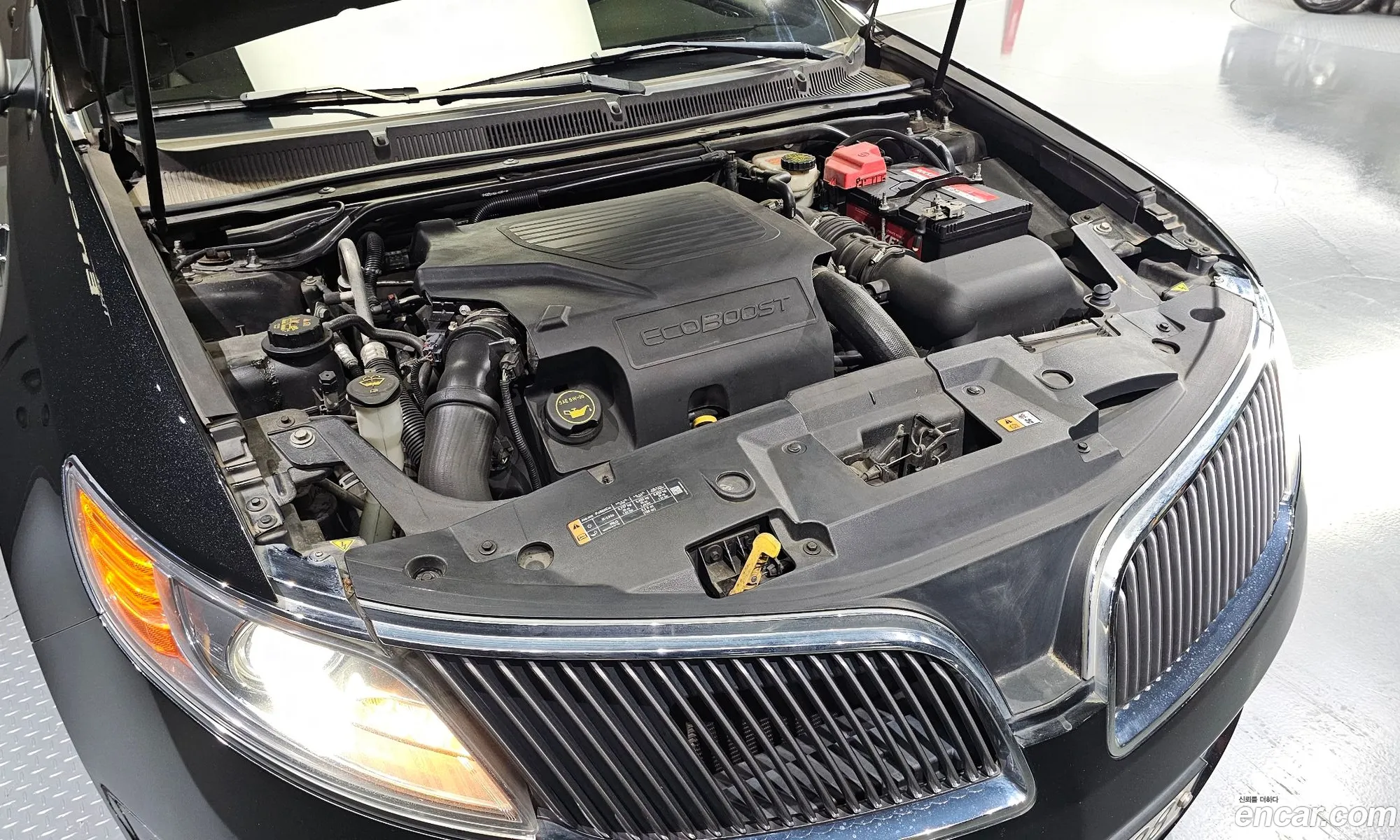 Lincoln Mks I 35 Awd 2015 - фотография 14411668
