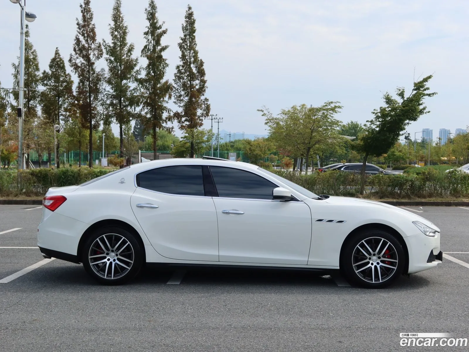 Maserati Ghibli Iii 30 Diesel 2017 - фотография 12595182