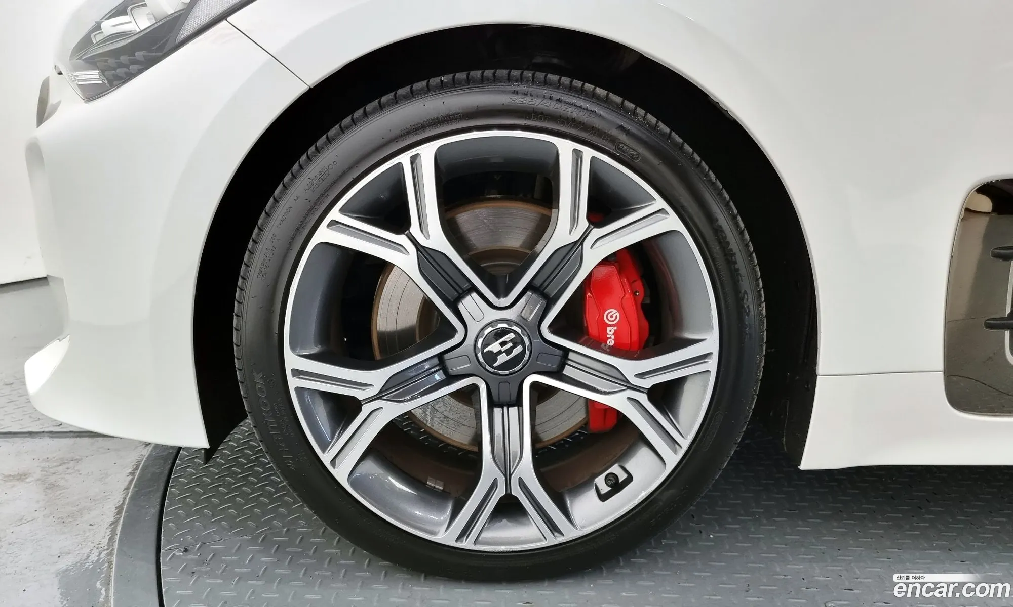 Kia Stinger I 20 Turbo 2Wd 2018 - фотография 16618547