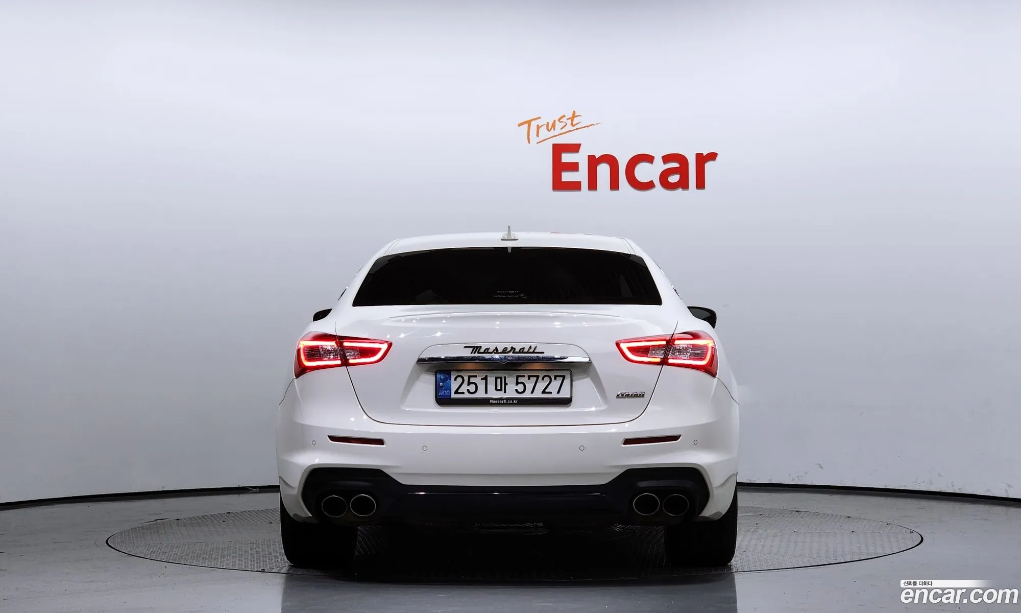 Maserati Ghibli 30 Gran Sports 2020 - фотография 12595170