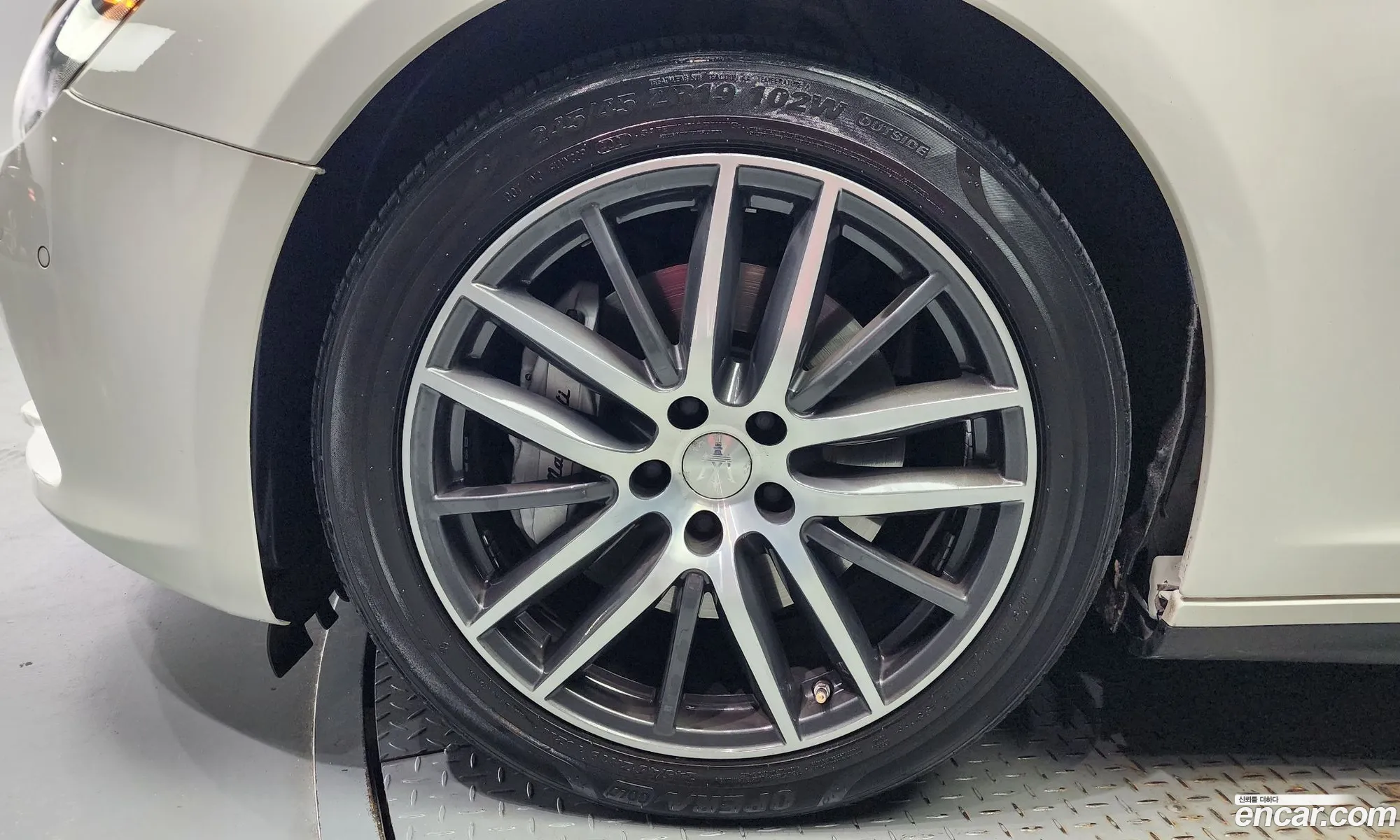 Maserati Ghibli Iii 30 Diesel Sport 2016 - фотография 3703646