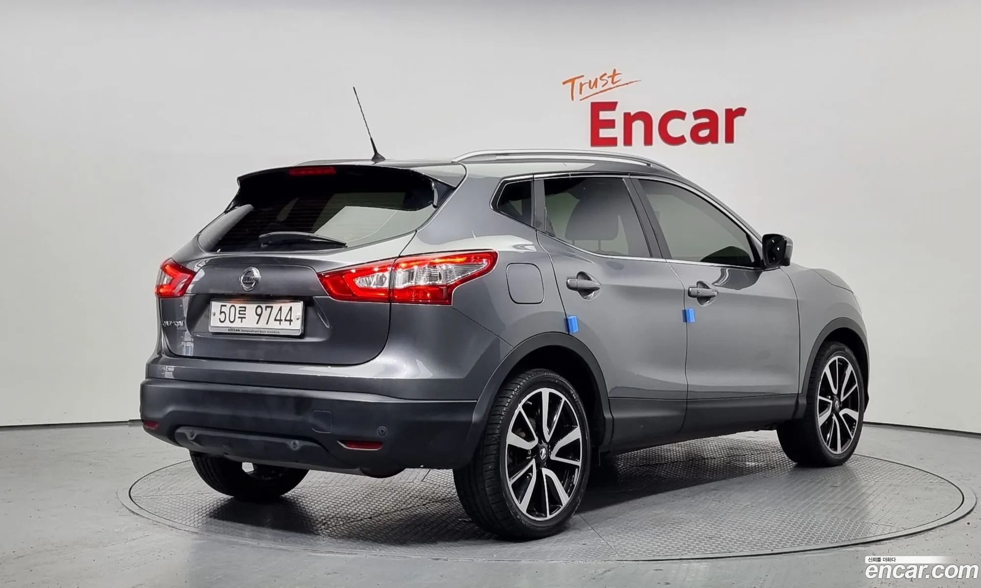 Nissan Qashqai Ii 16 Platinum 2015 - фотография 3517029
