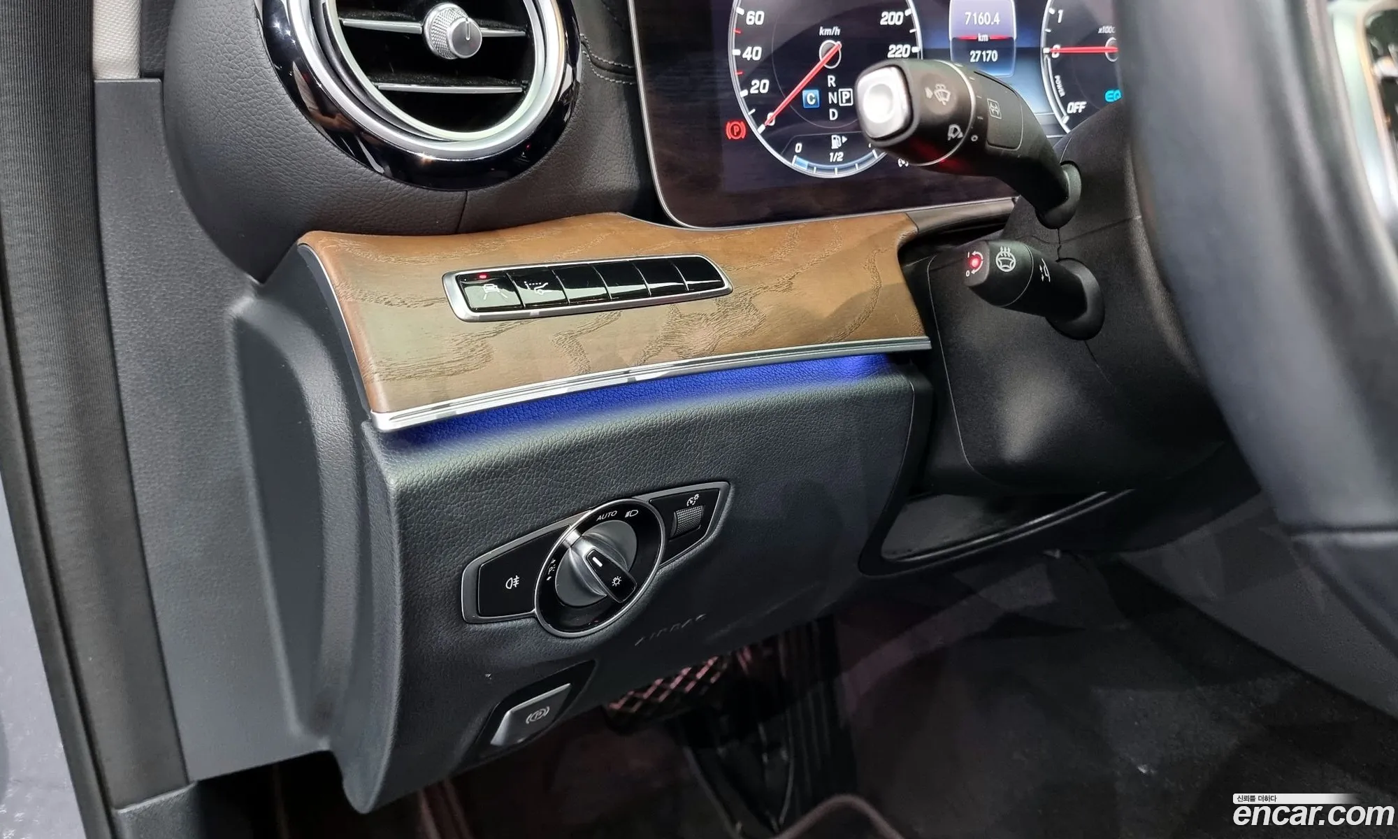 E-Class W213E300E Exclusive - фотография 18486081