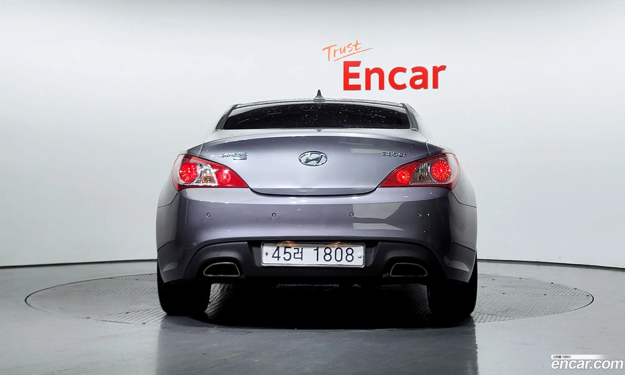 Hyundai Genesis I 200 Turbo R 2010 - фотография 18533847