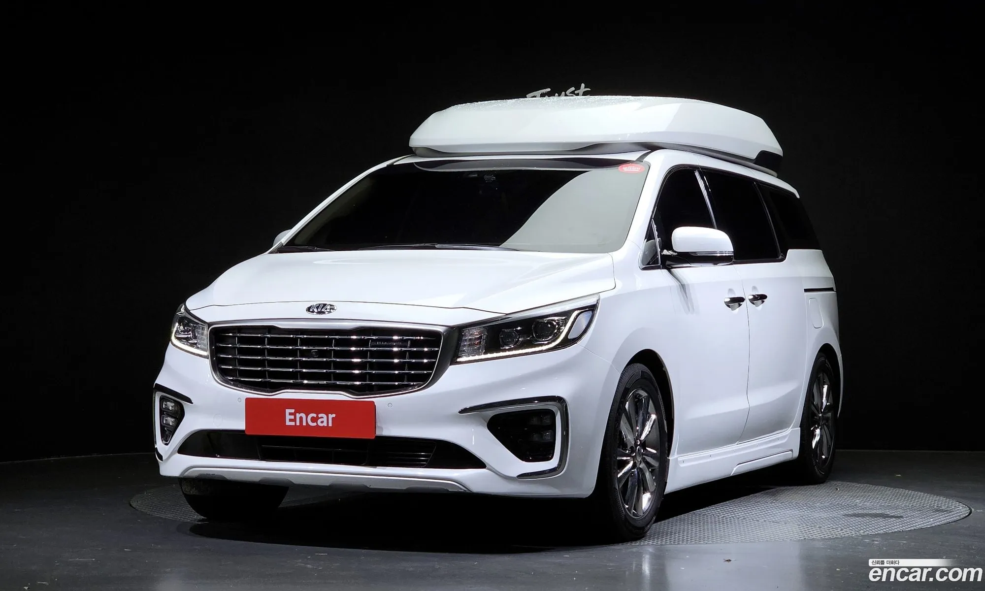 Kia Carnival Iii 9-Seater High Limousine 2019 - фотография 11103514