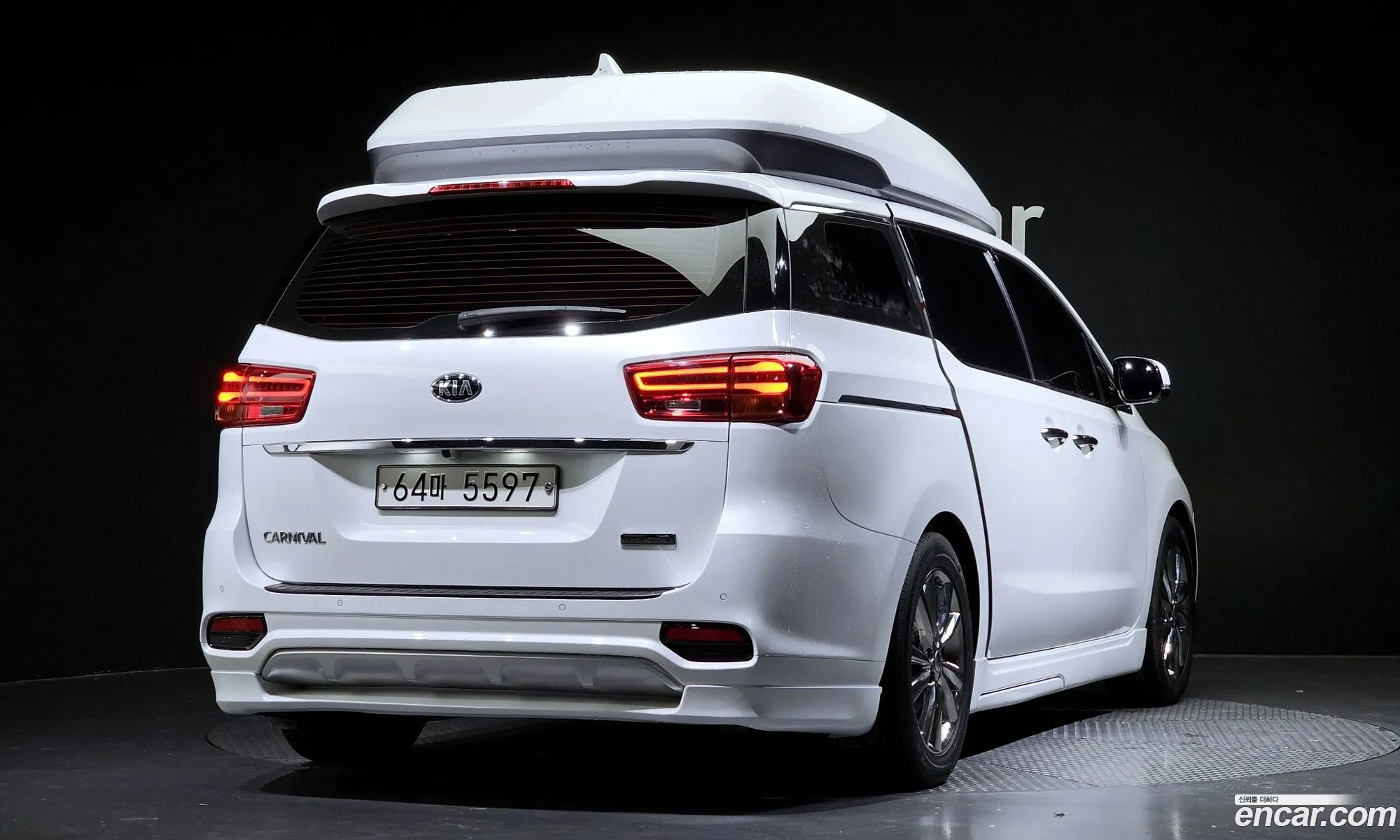 Kia Carnival Iii 9-Seater High Limousine 2019 - фотография 11103515