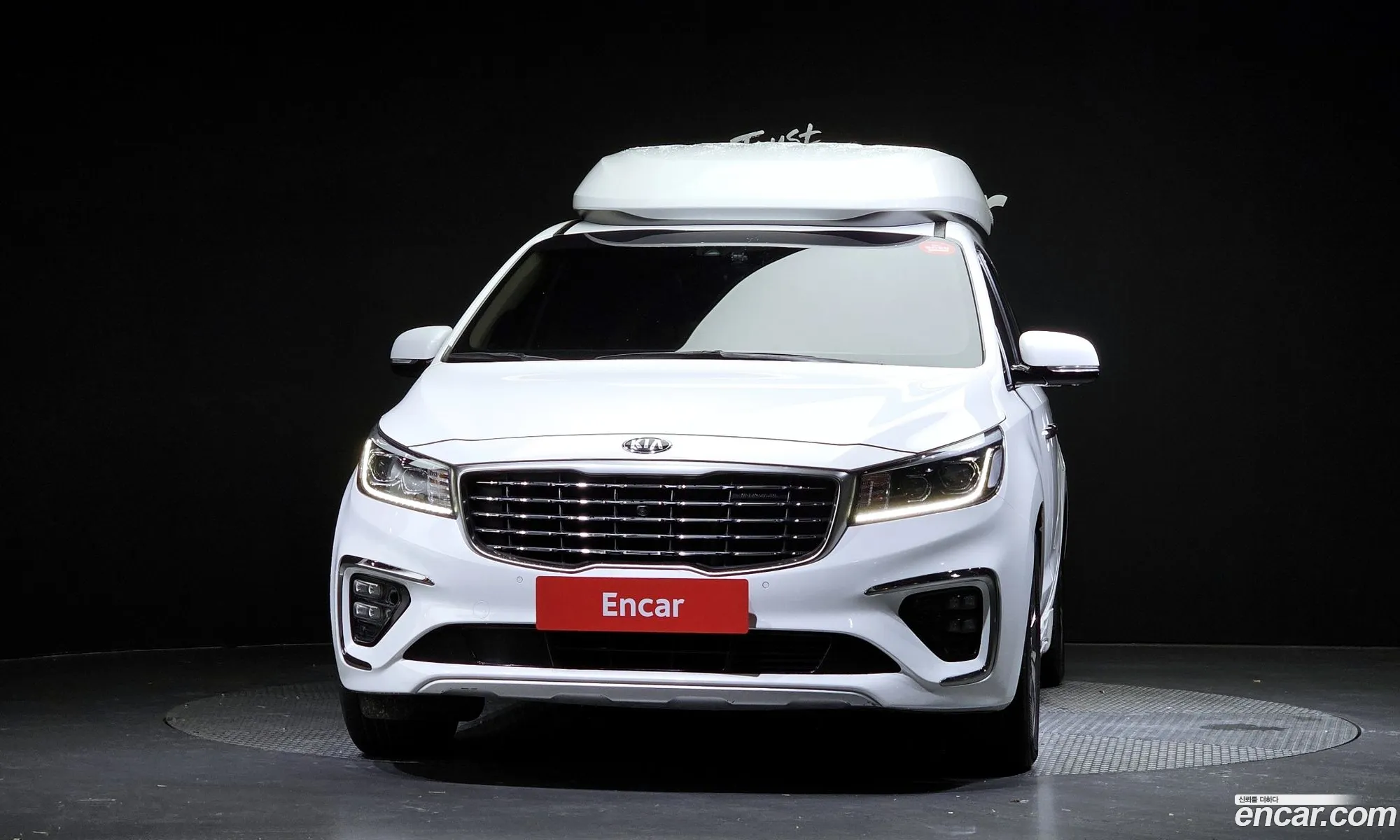 Kia Carnival Iii 9-Seater High Limousine 2019 - фотография 11103516