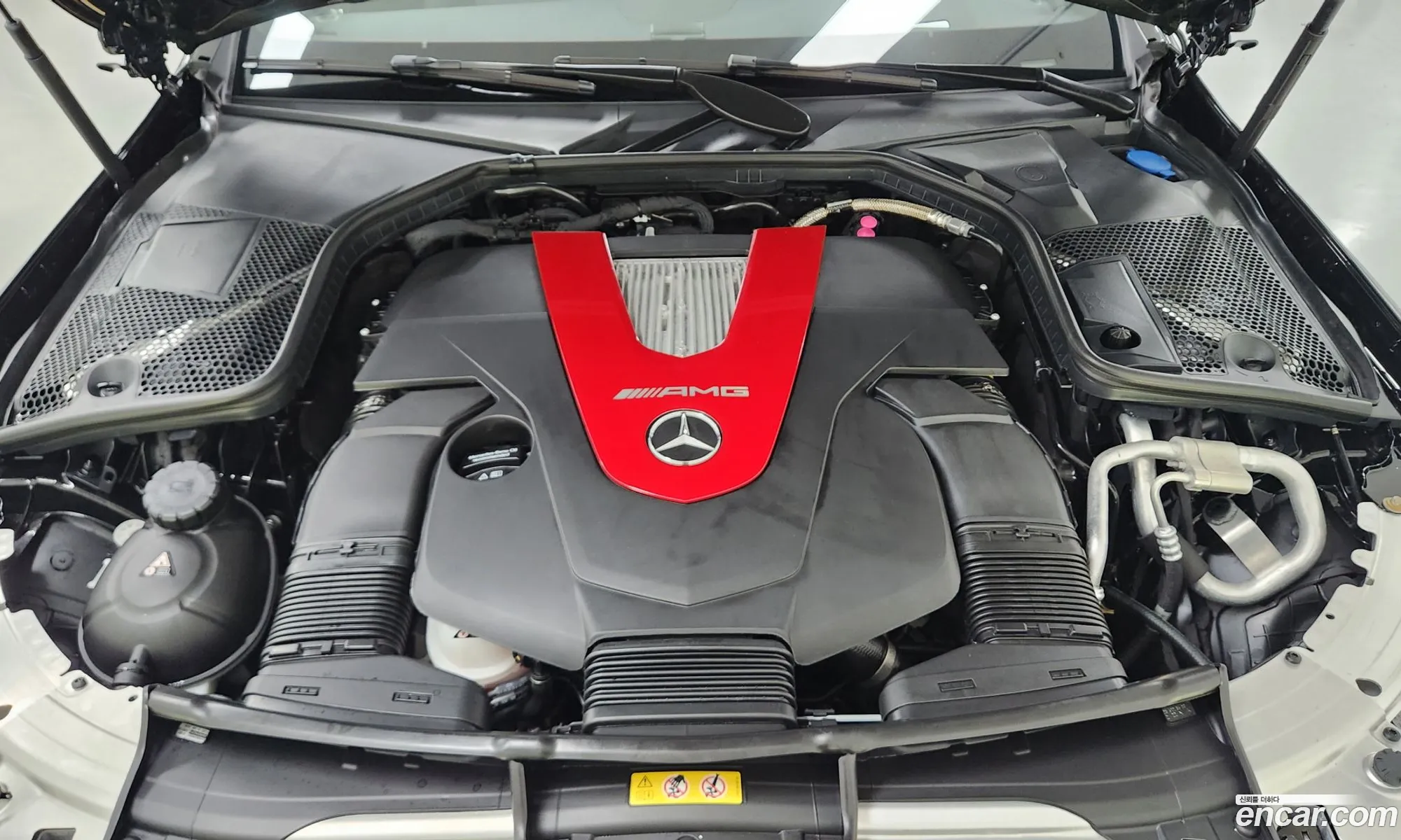 Mercedes-Benz C-Klasse C43 Amg 4Matic Coupe 2023 - фотография 12580108