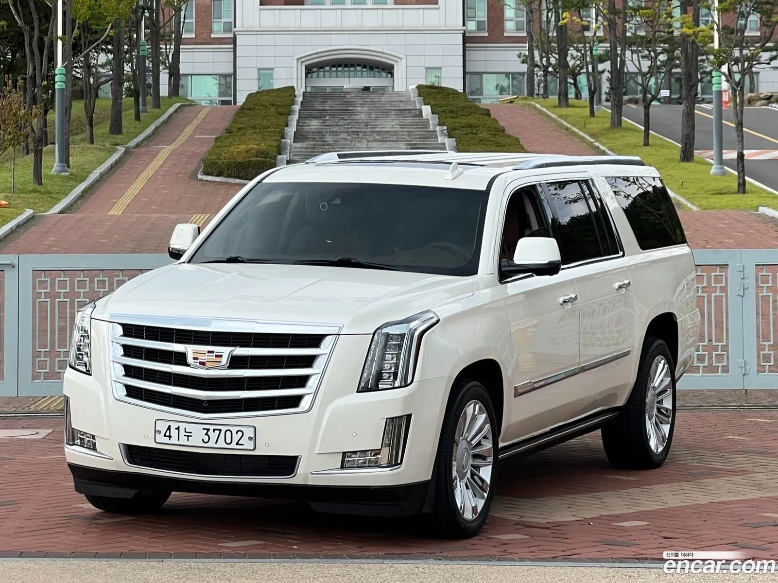 Cadillac Escalade Iv 62 Esv 2015 - фотография 14524122