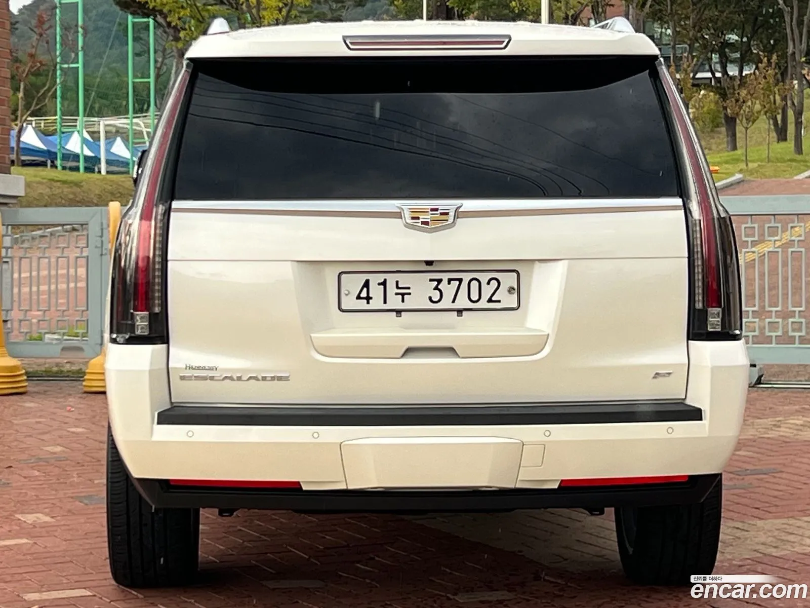 Cadillac Escalade Iv 62 Esv 2015 - фотография 14524125